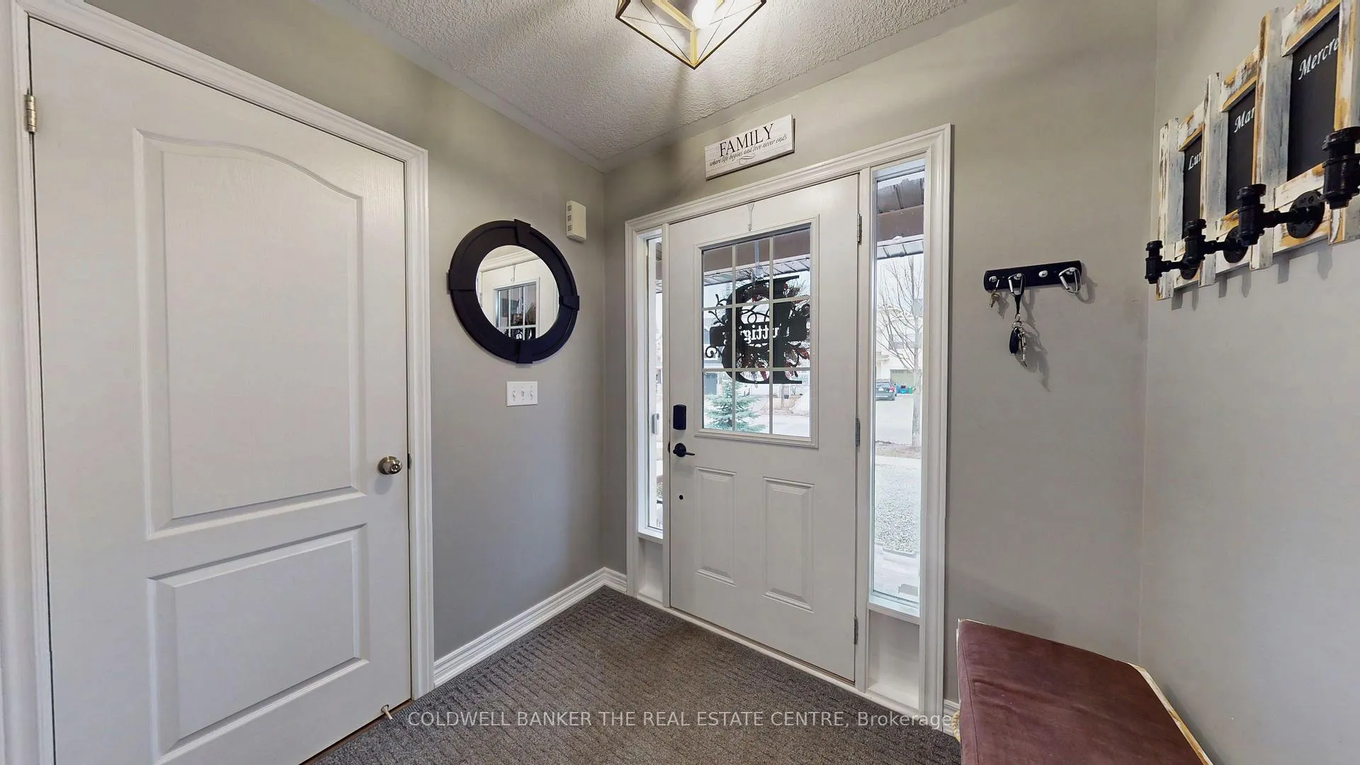 Photo 13 of 61 Pearl Drive, Orillia — HOMEH