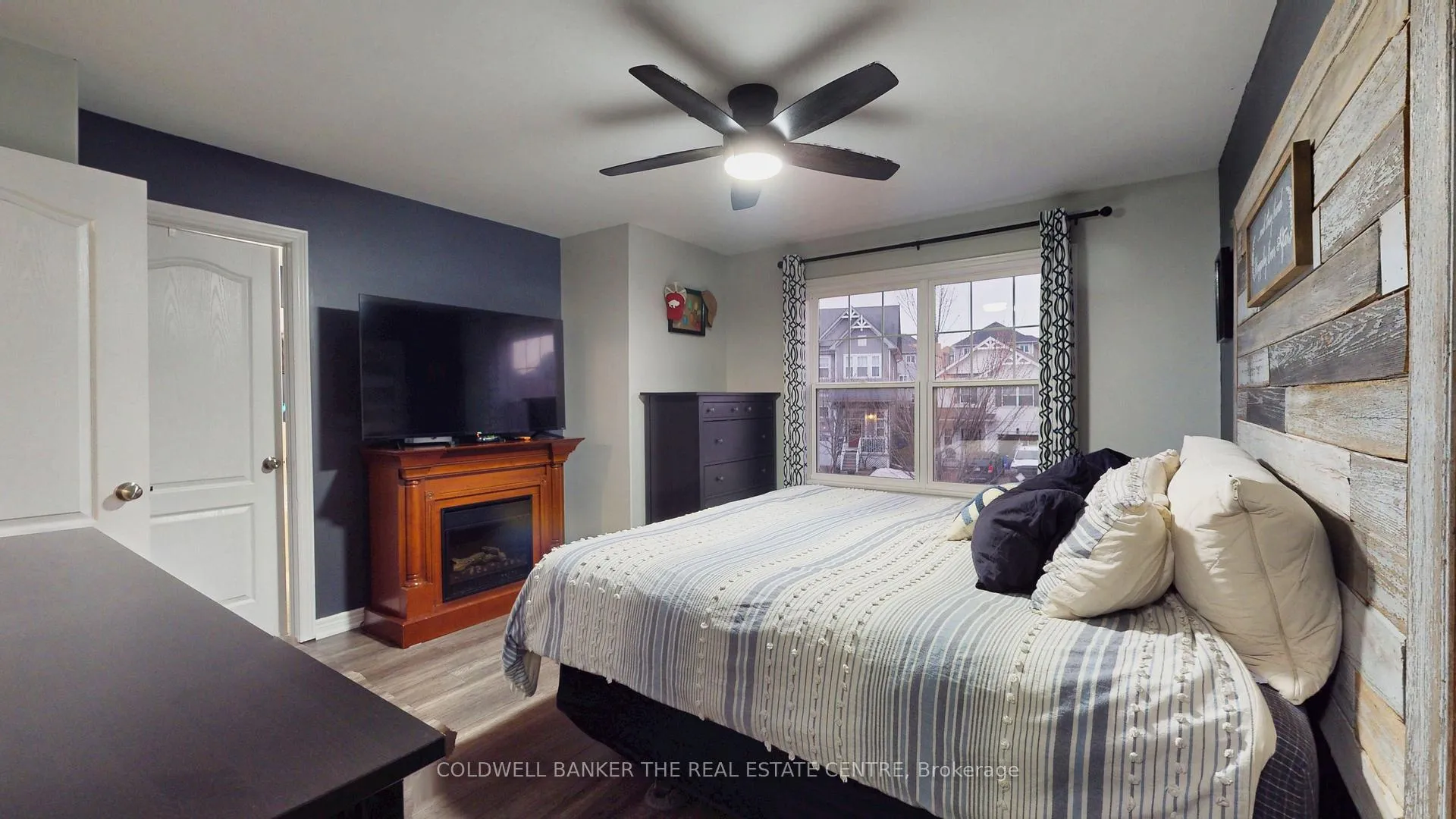 Photo 16 of 61 Pearl Drive, Orillia — HOMEH