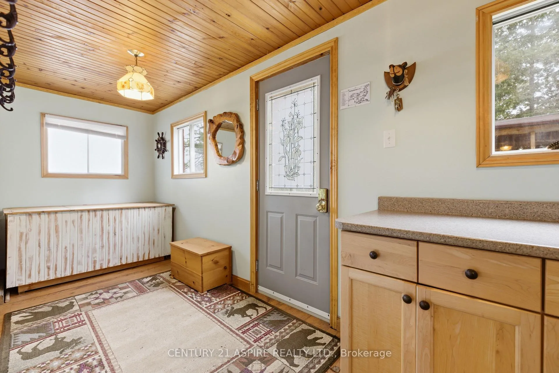 Photo 7 of 1023 Perry Point Lane, Frontenac, Frontenac North — HOMEH