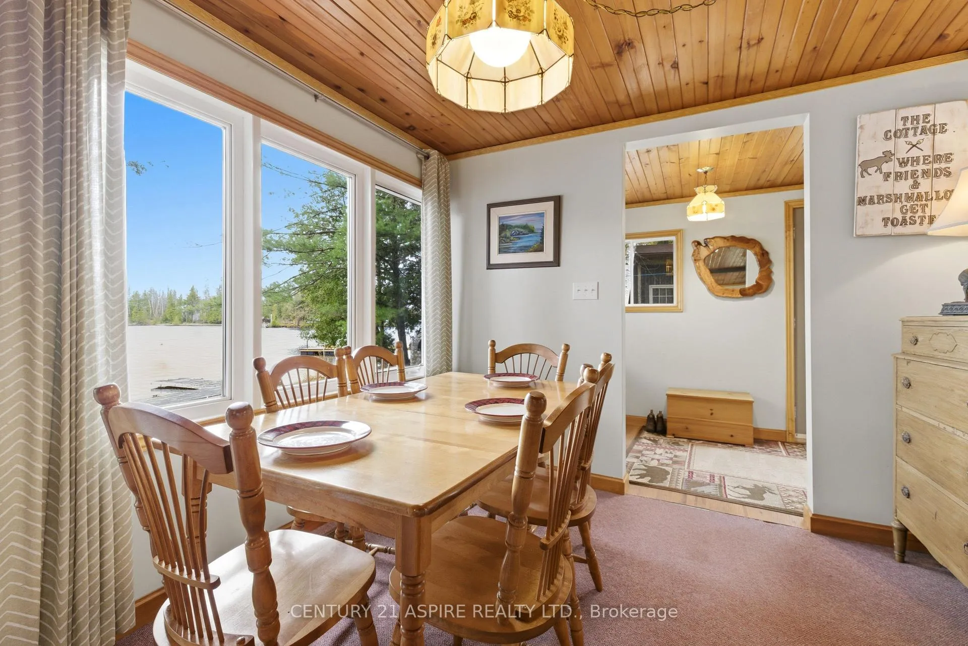 Photo 8 of 1023 Perry Point Lane, Frontenac, Frontenac North — HOMEH