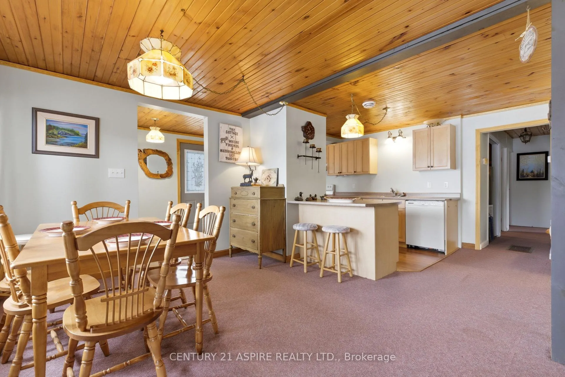Photo 9 of 1023 Perry Point Lane, Frontenac, Frontenac North — HOMEH