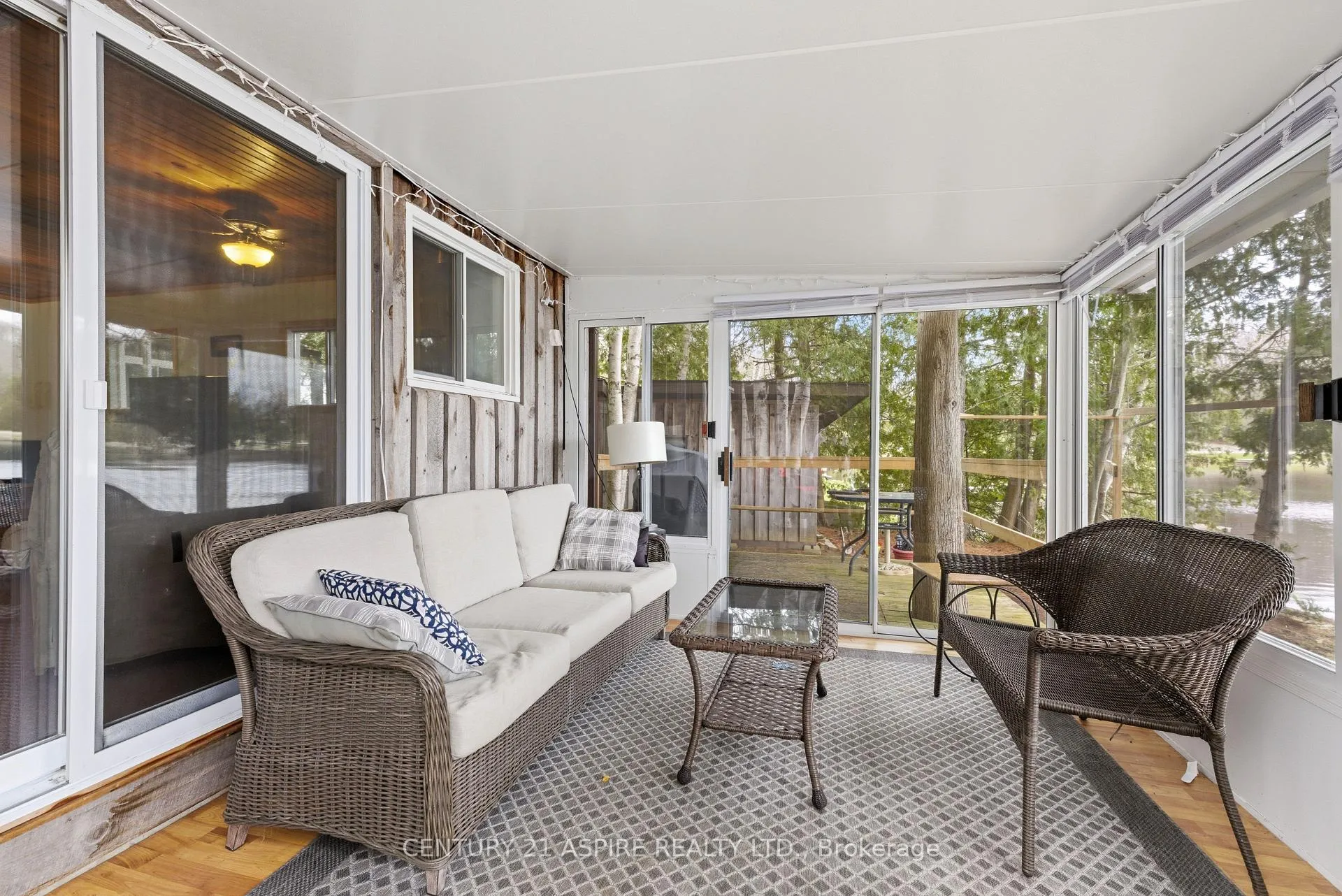 Photo 28 of 1023 Perry Point Lane, Frontenac, Frontenac North — HOMEH