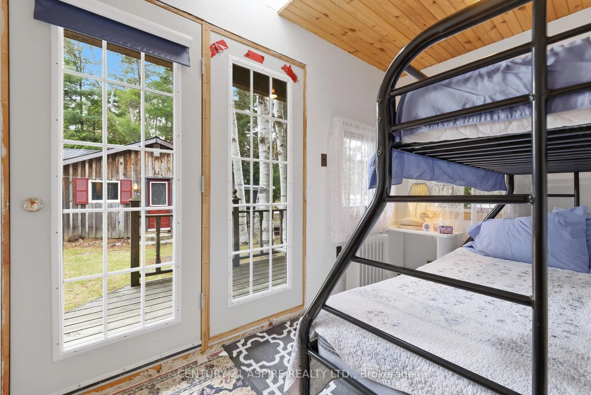 Photo 34 of 1023 Perry Point Lane, Frontenac, Frontenac North — HOMEH