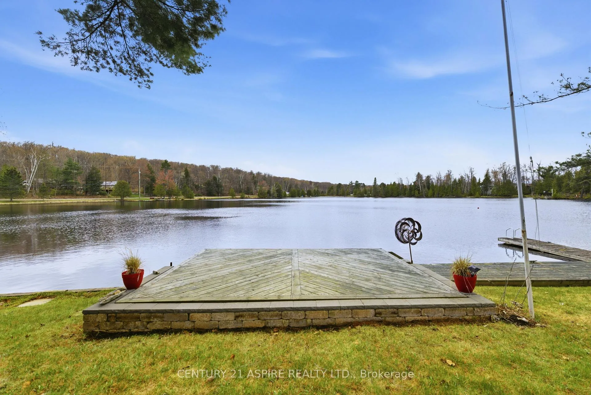 Photo 44 of 1023 Perry Point Lane, Frontenac, Frontenac North — HOMEH