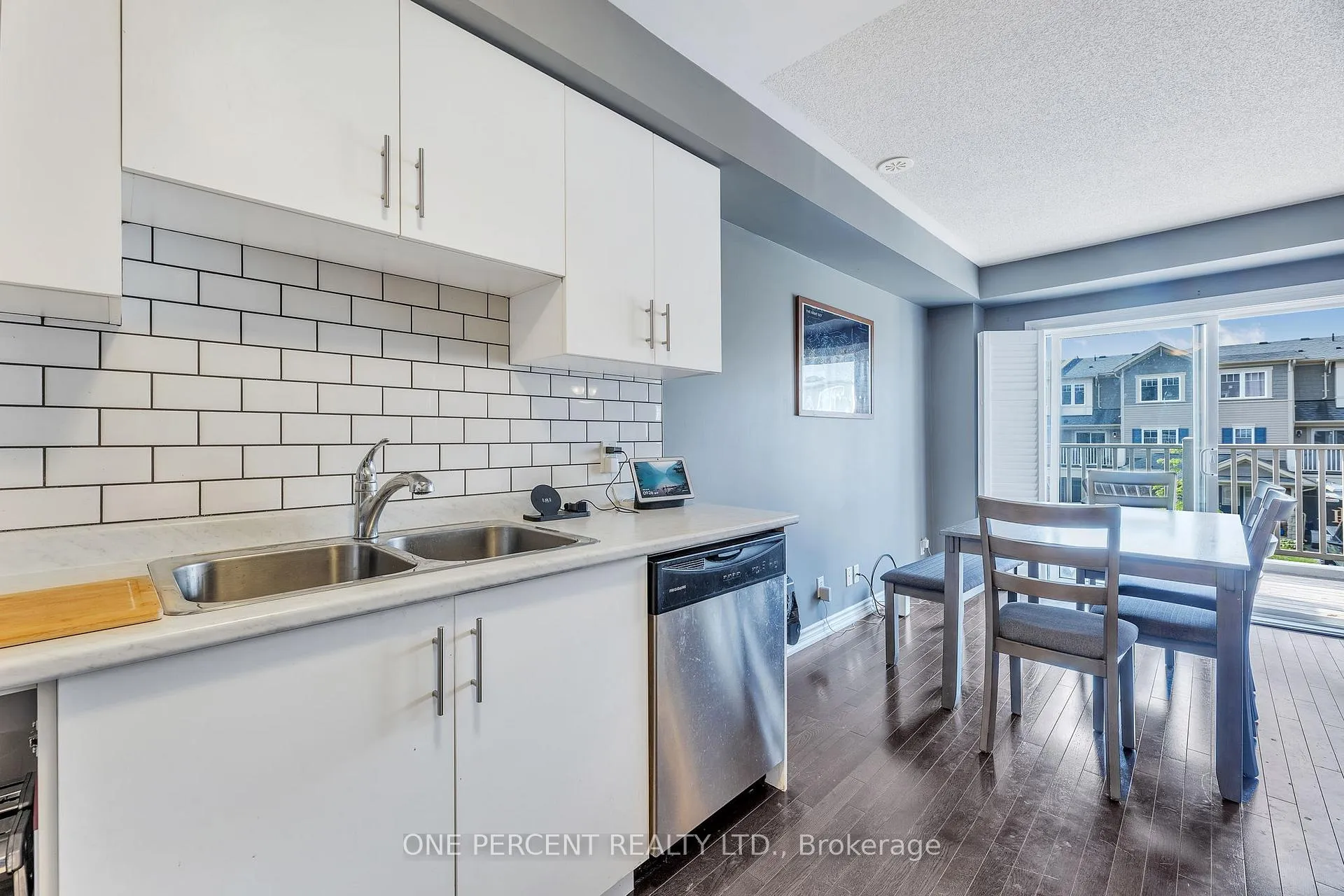 Photo 14 of 19 Nearco Crescent, Oshawa, Windfields — HOMEH
