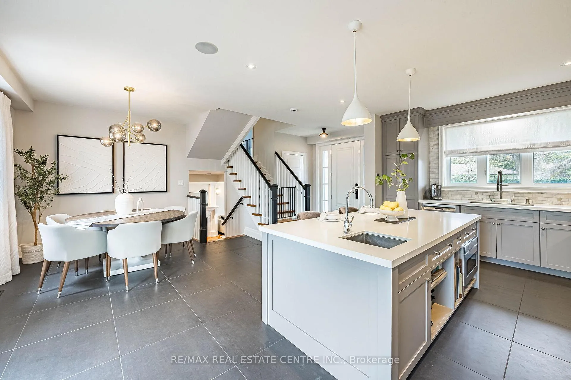 Photo 5 of 14 Billy Joel Crescent, Markham, Markham Village — HOMEH