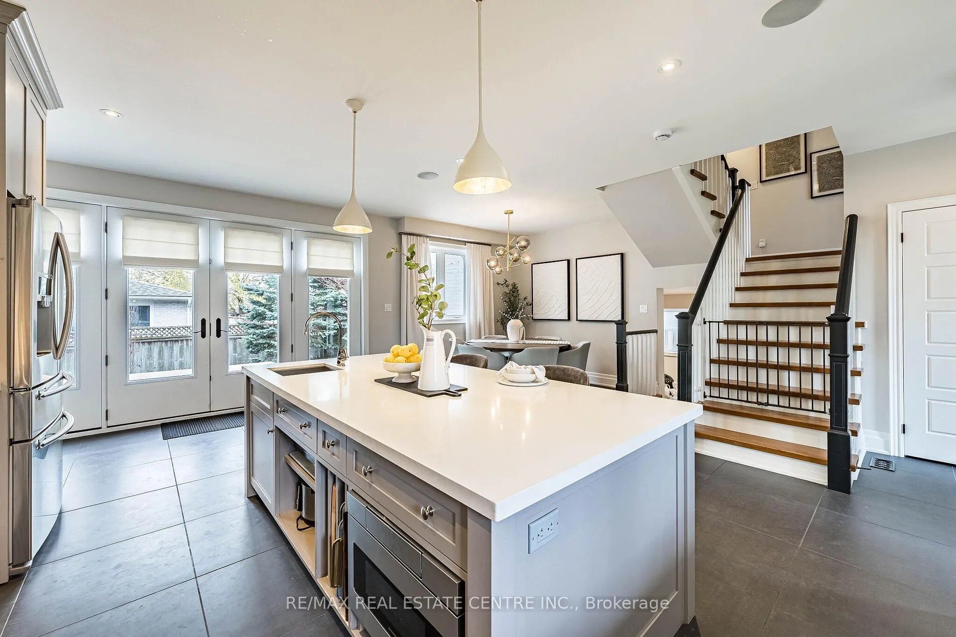 Photo 6 of 14 Billy Joel Crescent, Markham, Markham Village — HOMEH