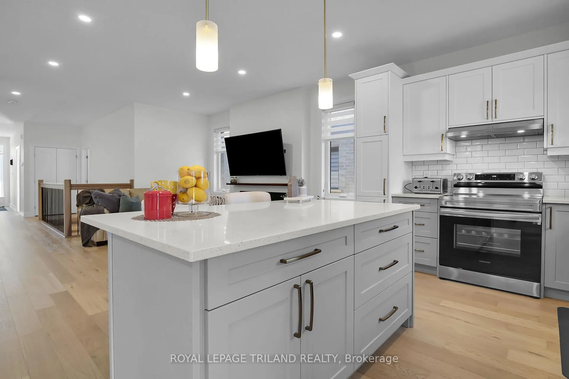 Photo 16 of Unit 6, 383 Daventry Way, Middlesex Centre, Kilworth — HOMEH