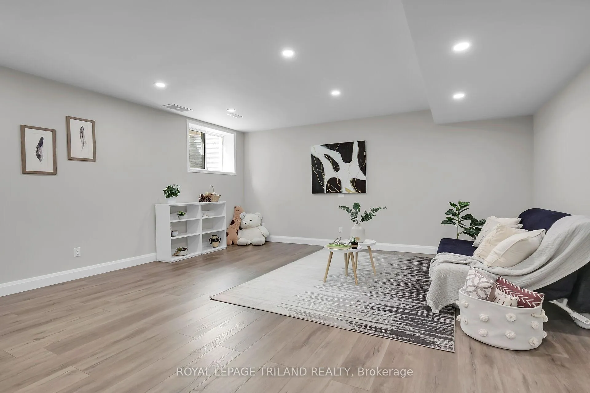 Photo 31 of Unit 6, 383 Daventry Way, Middlesex Centre, Kilworth — HOMEH