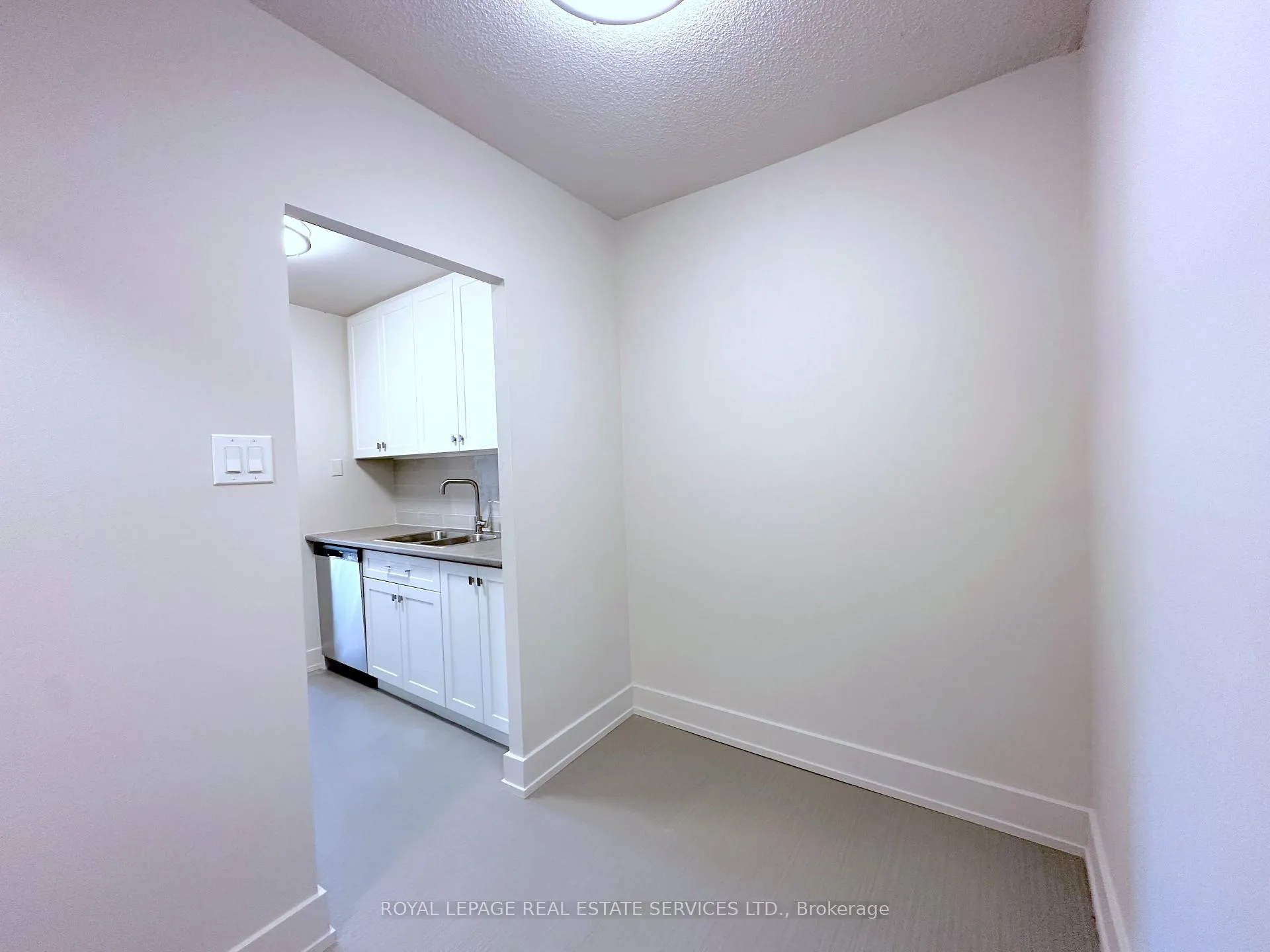Photo 6 of Unit 103, 190 Clark Boulevard, Brampton, Queen Street Corridor — HOMEH