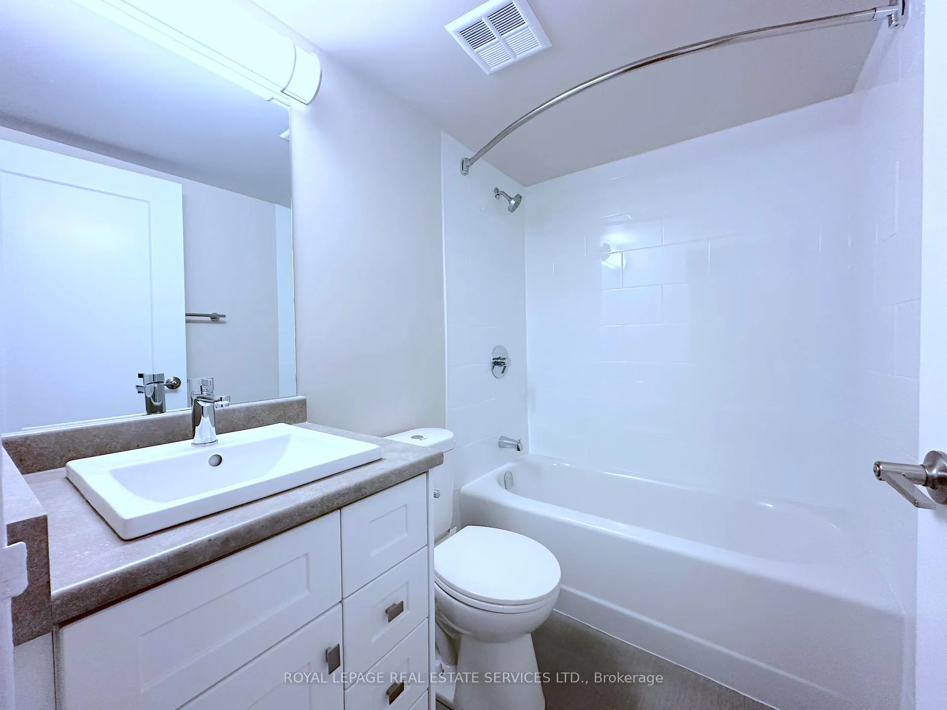 Photo 14 of Unit 103, 190 Clark Boulevard, Brampton, Queen Street Corridor — HOMEH