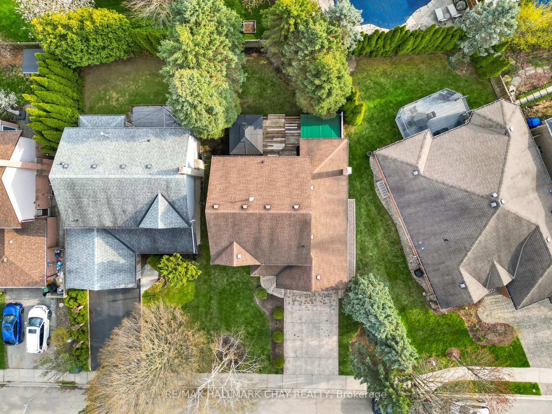 Photo 5 of 22 Giffin Road, Hamilton, Dundas — HOMEH