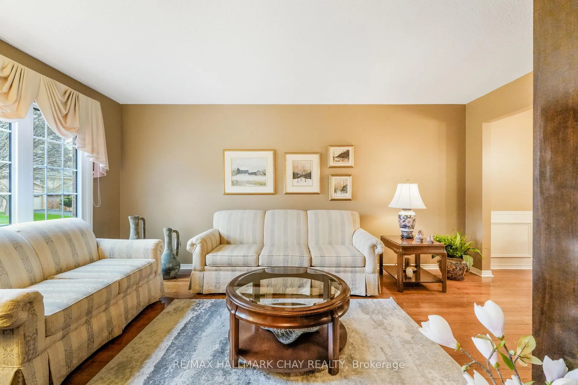 Photo 8 of 22 Giffin Road, Hamilton, Dundas — HOMEH
