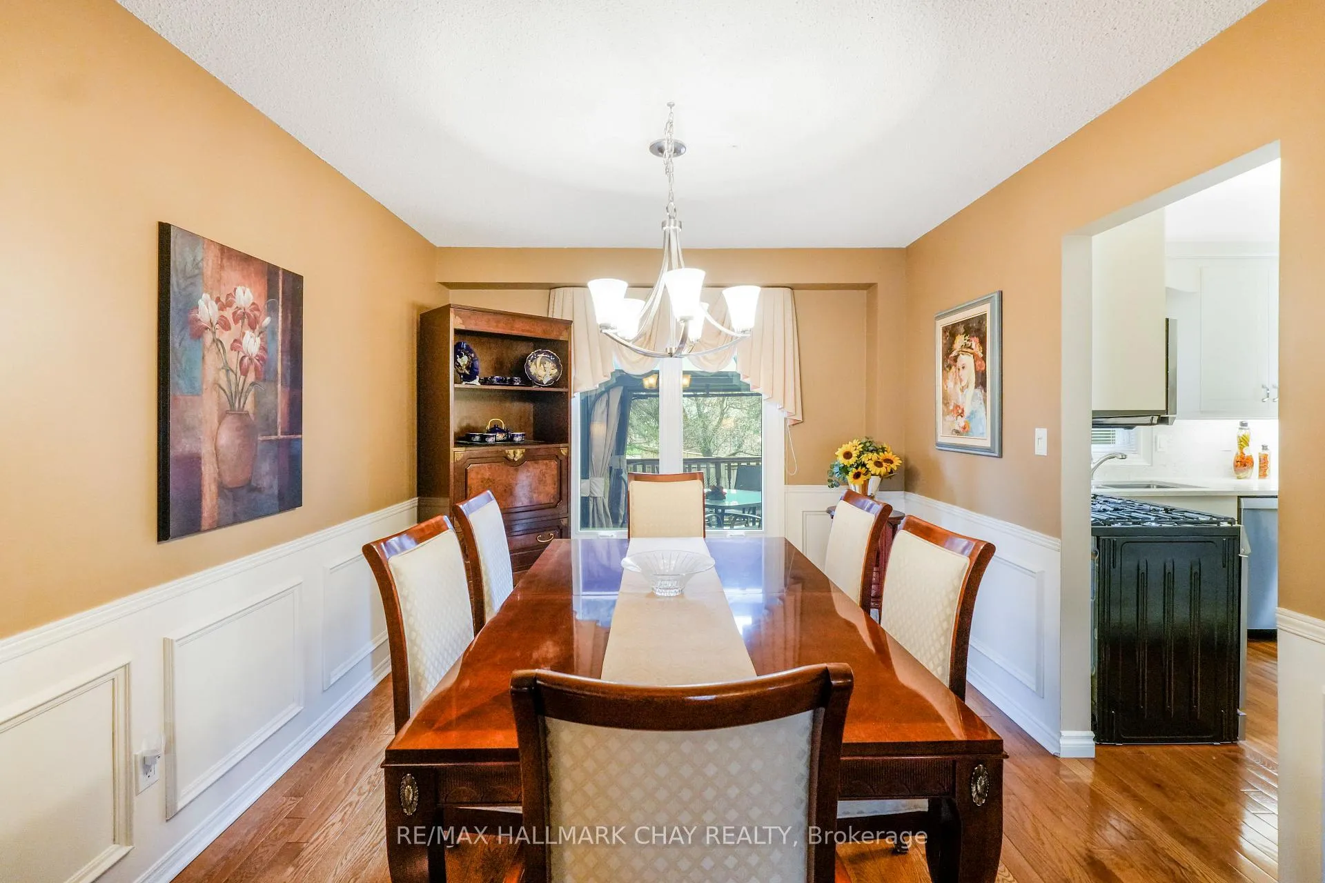 Photo 11 of 22 Giffin Road, Hamilton, Dundas — HOMEH