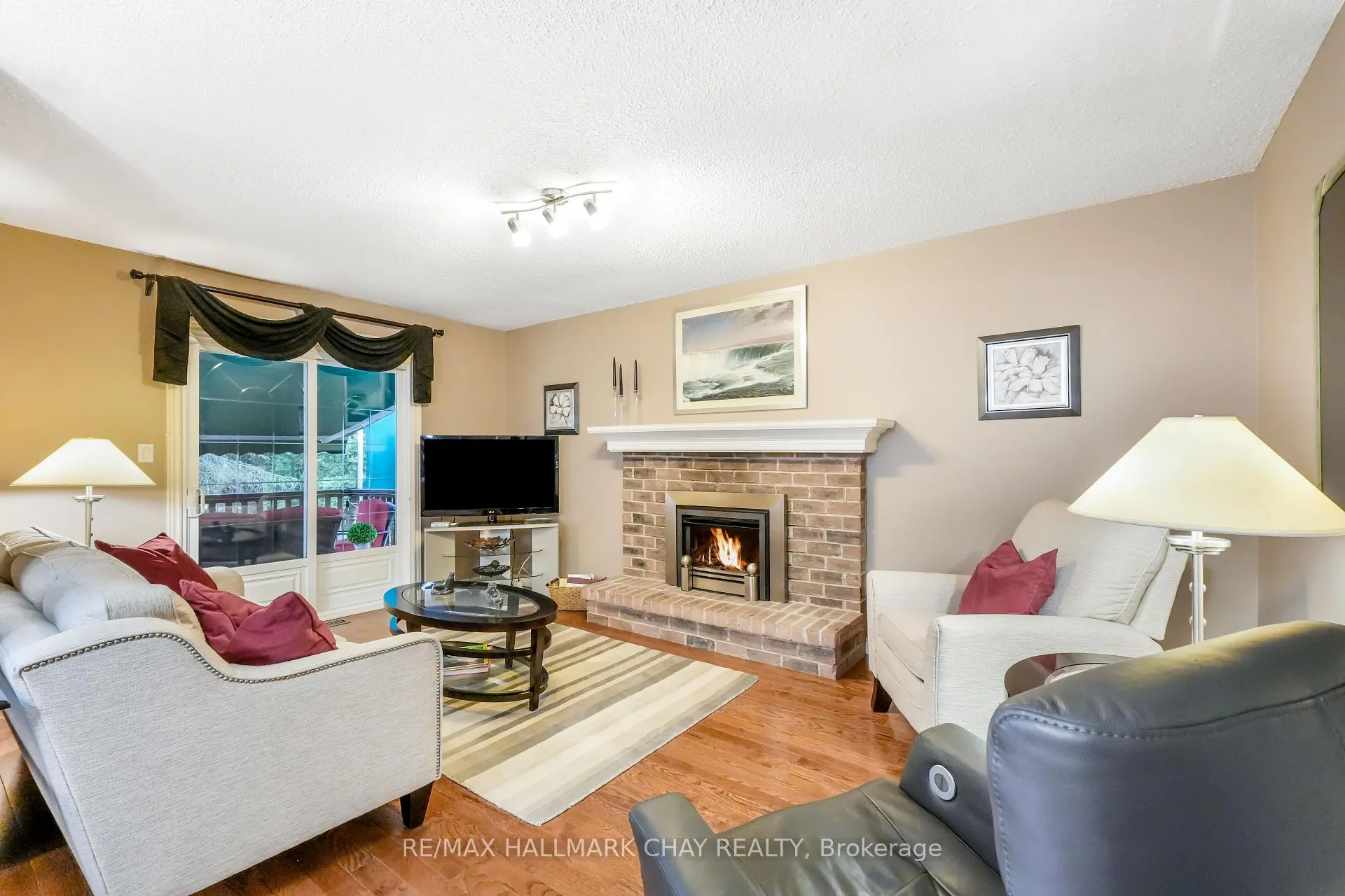 Photo 19 of 22 Giffin Road, Hamilton, Dundas — HOMEH