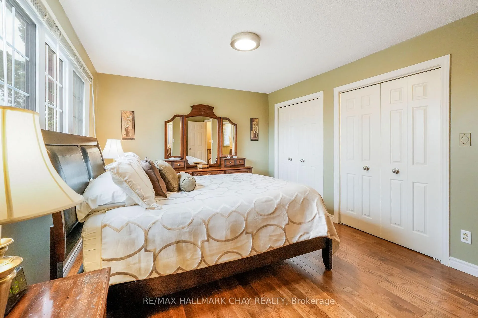 Photo 26 of 22 Giffin Road, Hamilton, Dundas — HOMEH