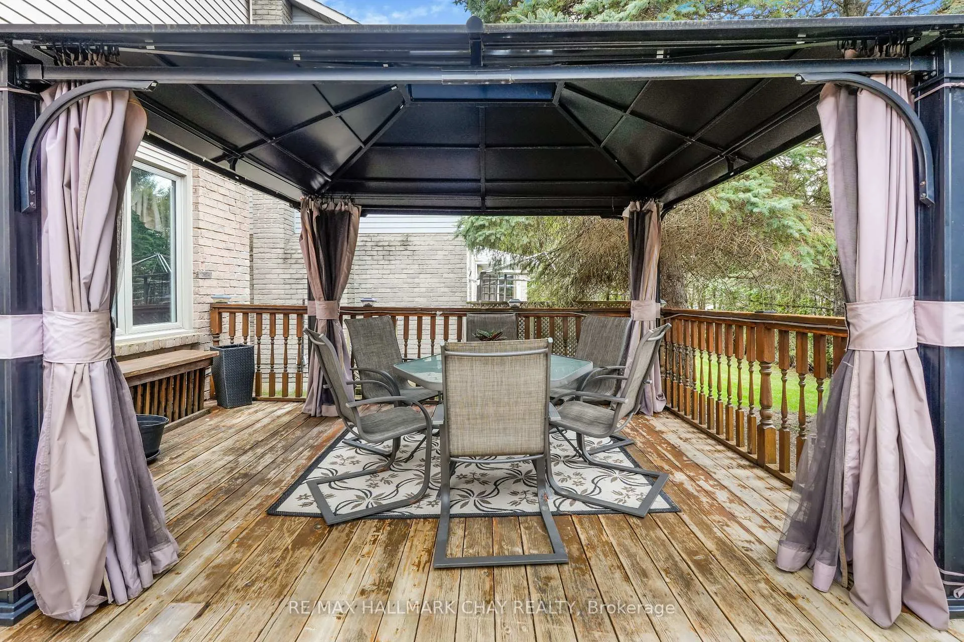 Photo 43 of 22 Giffin Road, Hamilton, Dundas — HOMEH