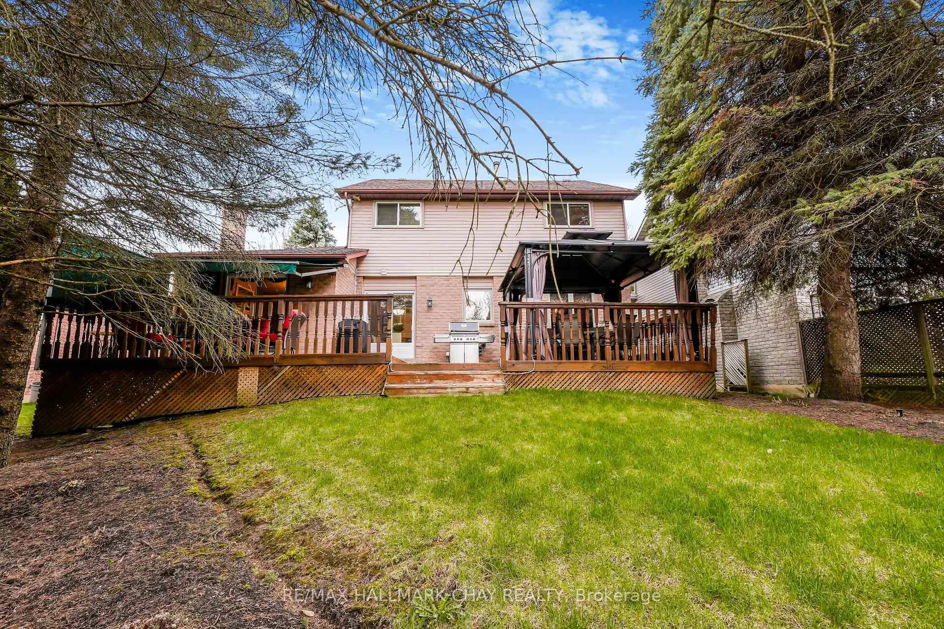Photo 44 of 22 Giffin Road, Hamilton, Dundas — HOMEH