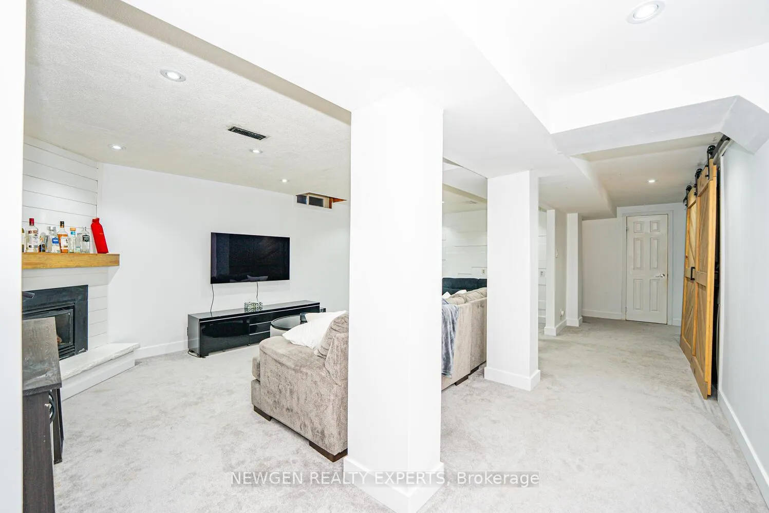Photo 36 of 19 Stillwater Crescent, Brampton, Brampton West — HOMEH