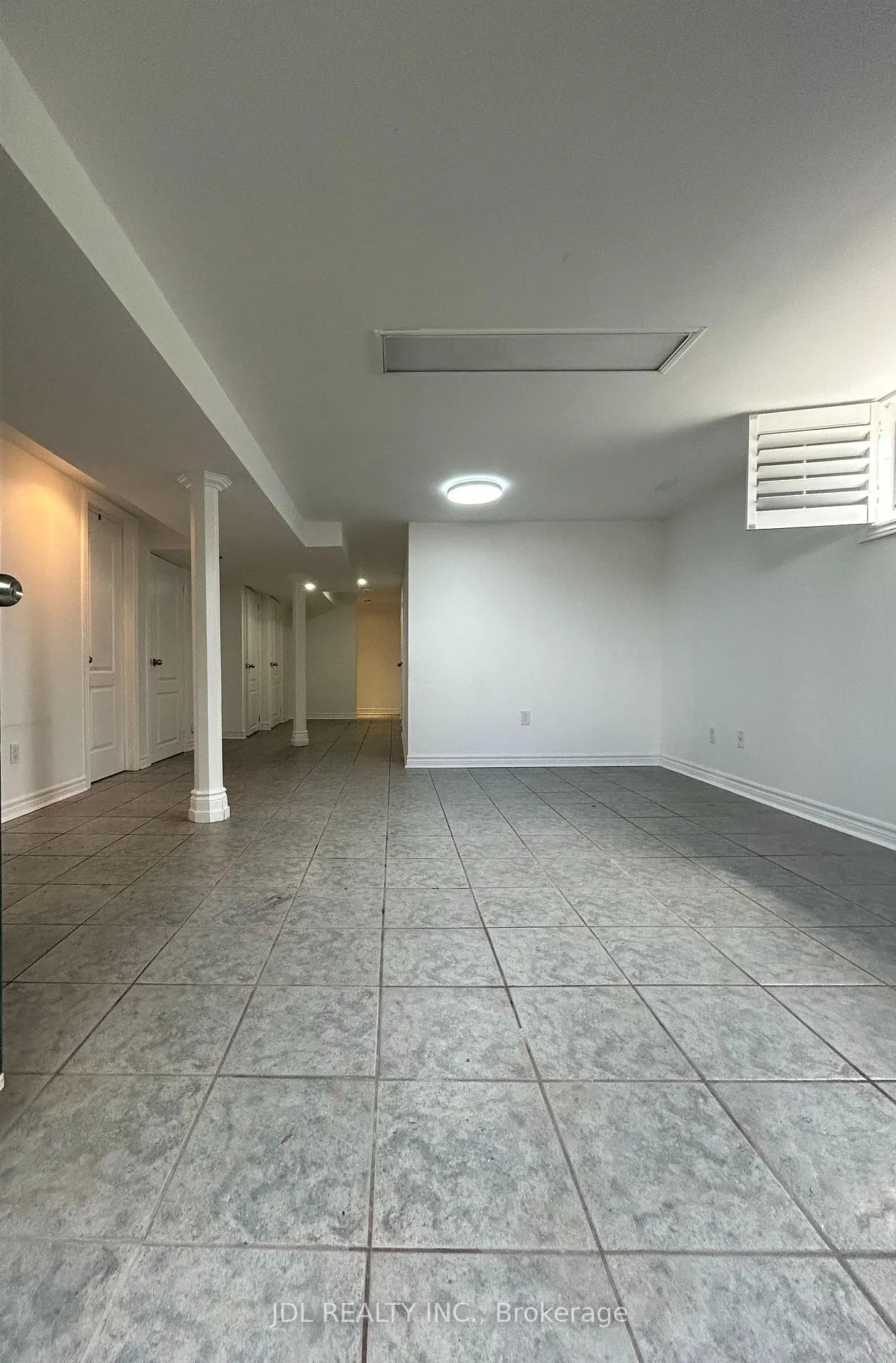 Front of Unit Bsmt Suite A, 2 Kellyvale Rd