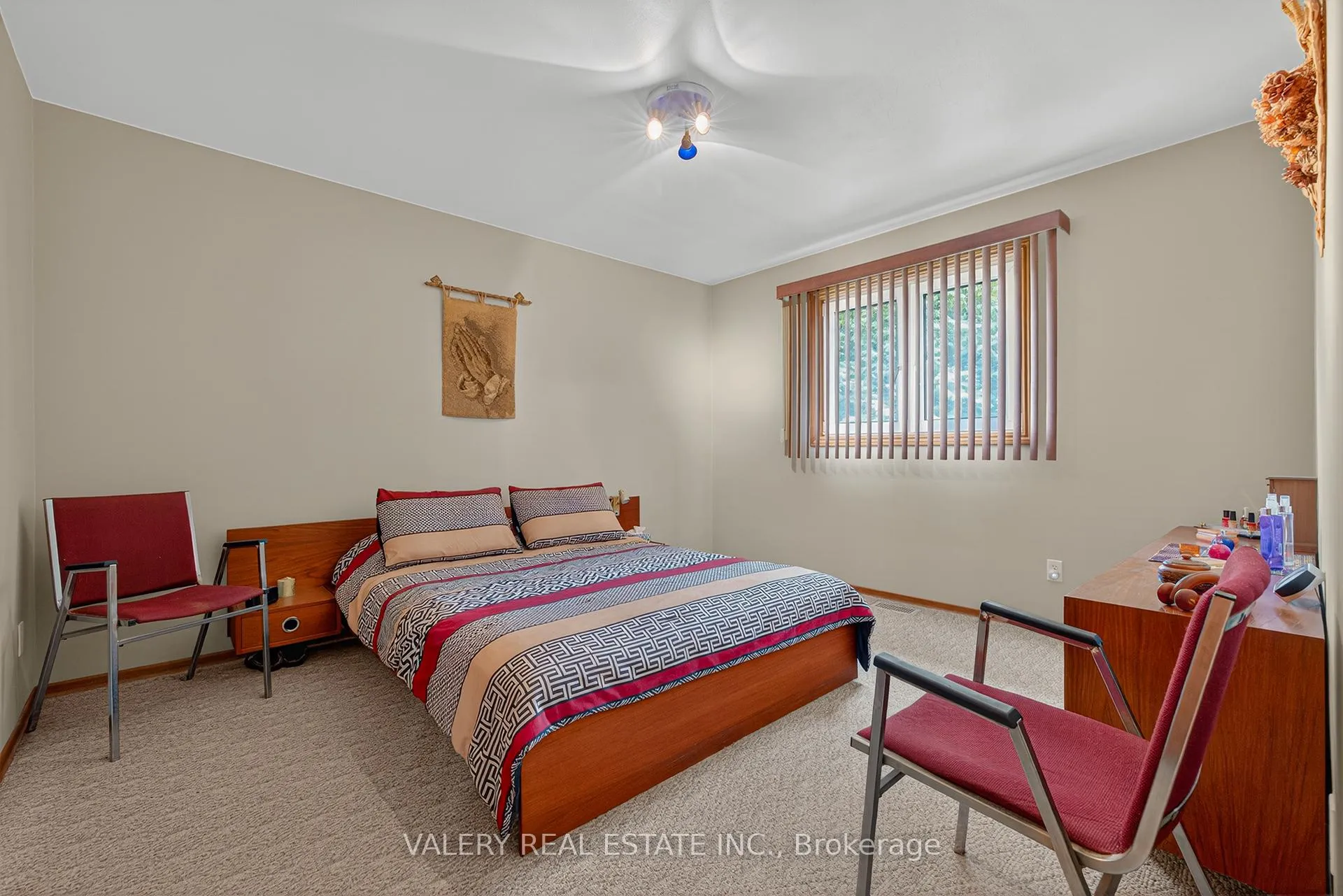 Photo 9 of 2063 Old Mill Road, Kitchener — HOMEH