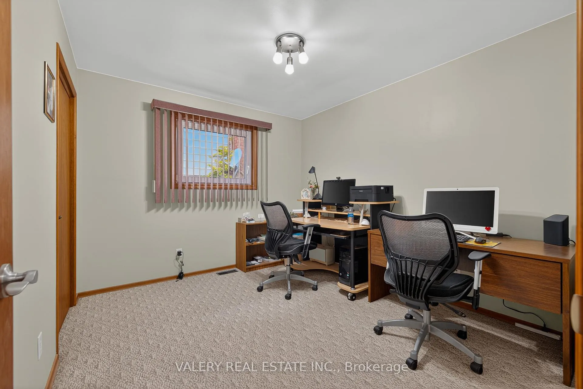 Photo 12 of 2063 Old Mill Road, Kitchener — HOMEH