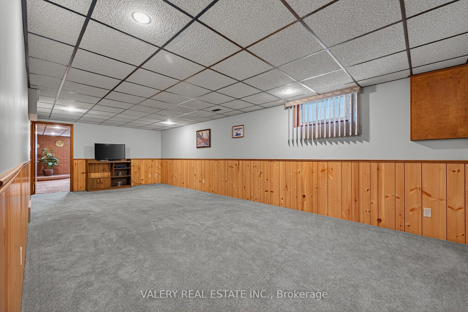 Photo 15 of 2063 Old Mill Road, Kitchener — HOMEH