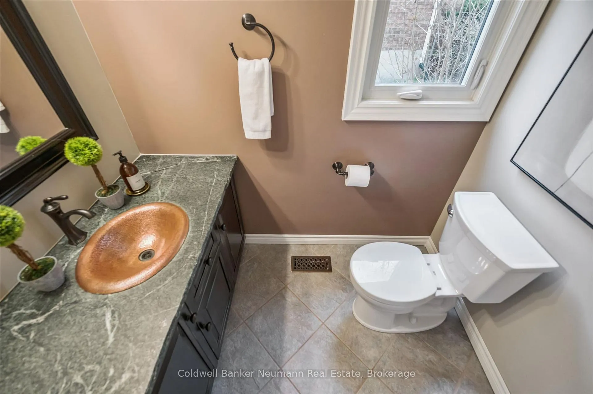 Photo 25 of 5 Ervin Crescent, Guelph, Kortright West — HOMEH