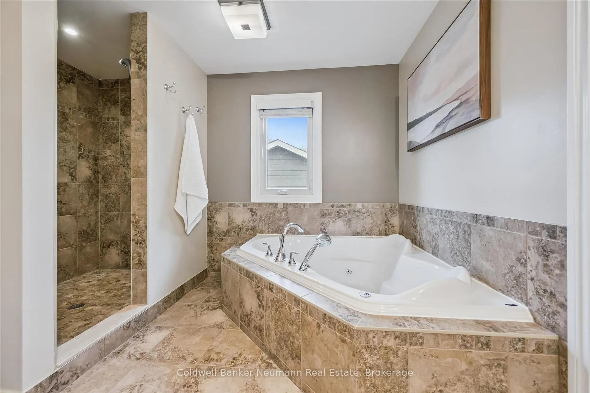 Photo 30 of 5 Ervin Crescent, Guelph, Kortright West — HOMEH