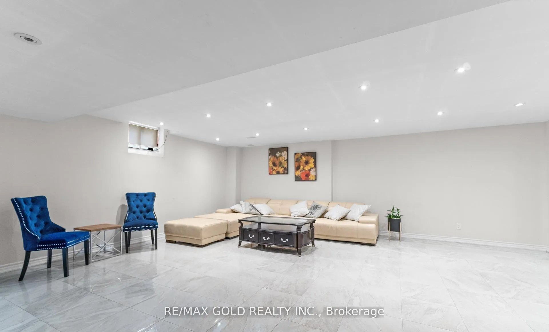 Photo 3 of Unit (Bsmt), 24 Finland Drive, Vaughan, Kleinburg — HOMEH