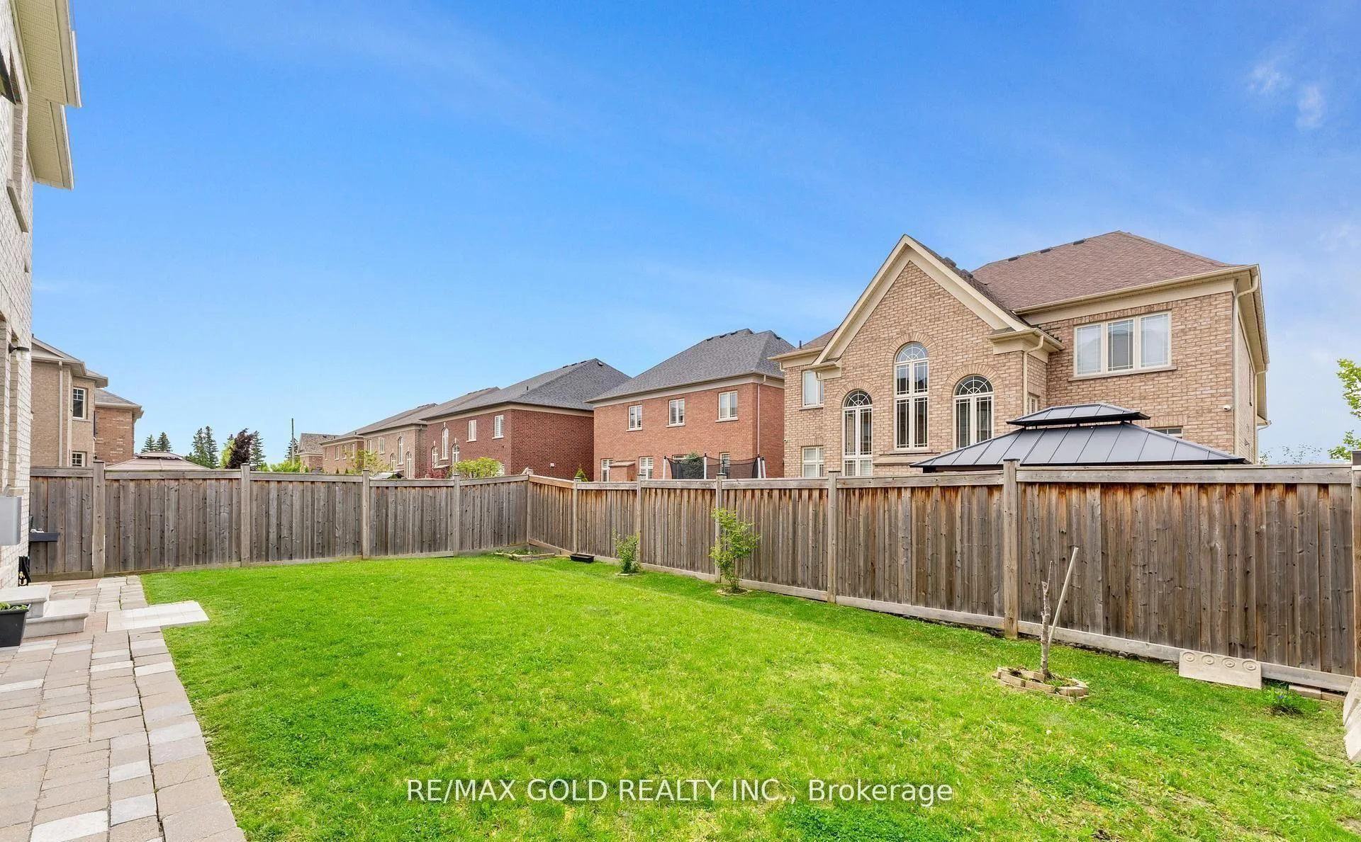 Photo 10 of Unit (Bsmt), 24 Finland Drive, Vaughan, Kleinburg — HOMEH