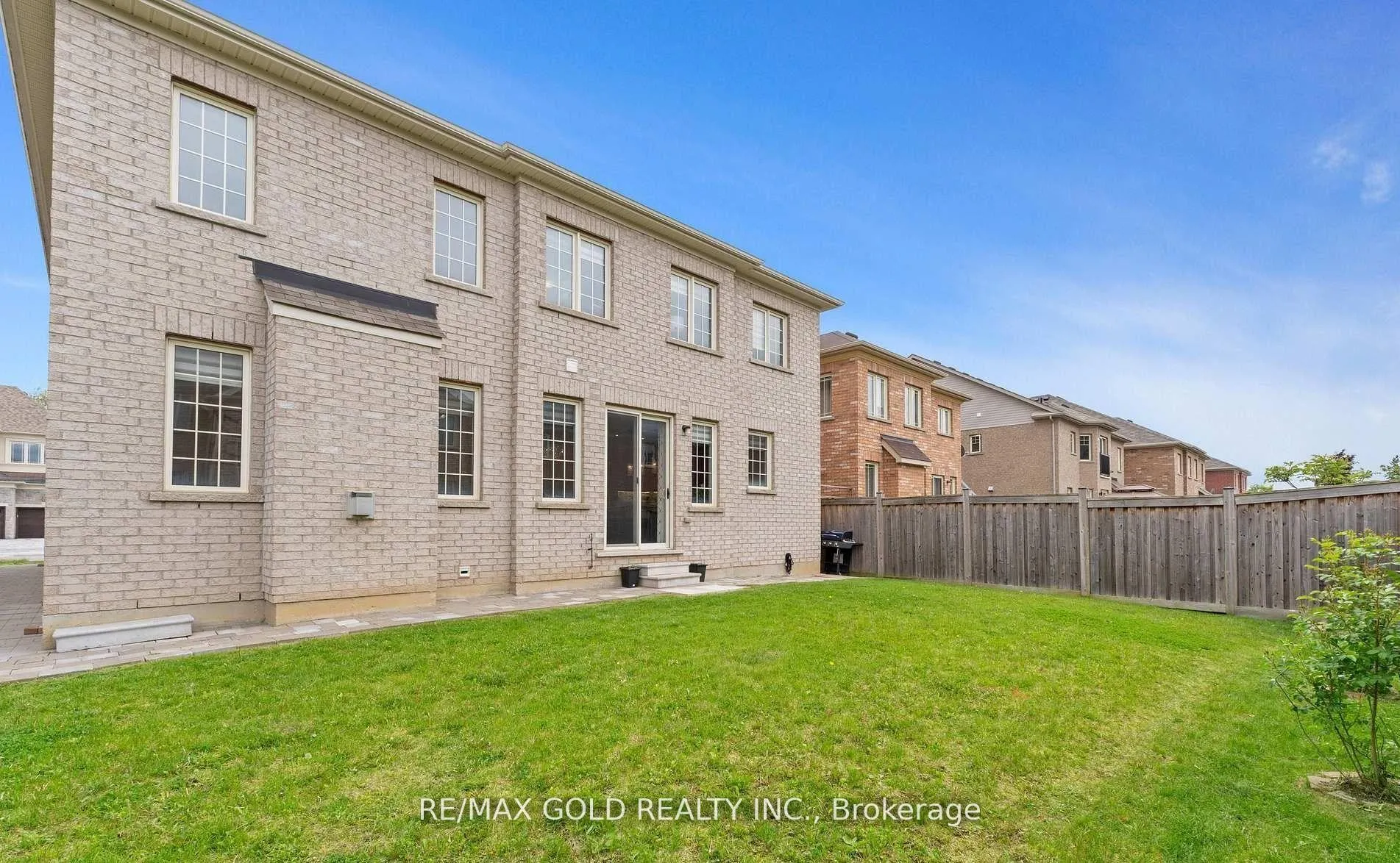 Photo 11 of Unit (Bsmt), 24 Finland Drive, Vaughan, Kleinburg — HOMEH