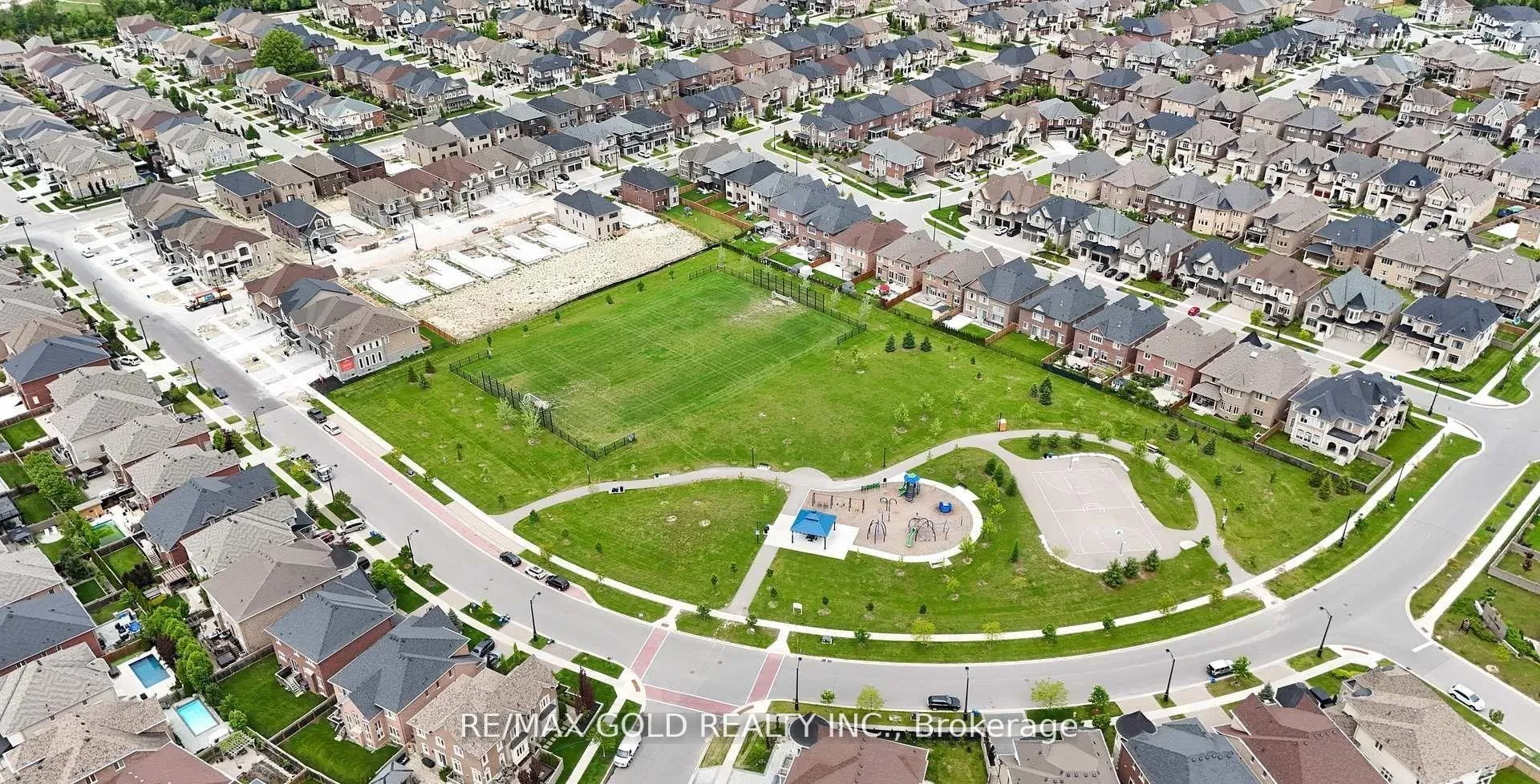 Photo 12 of Unit (Bsmt), 24 Finland Drive, Vaughan, Kleinburg — HOMEH
