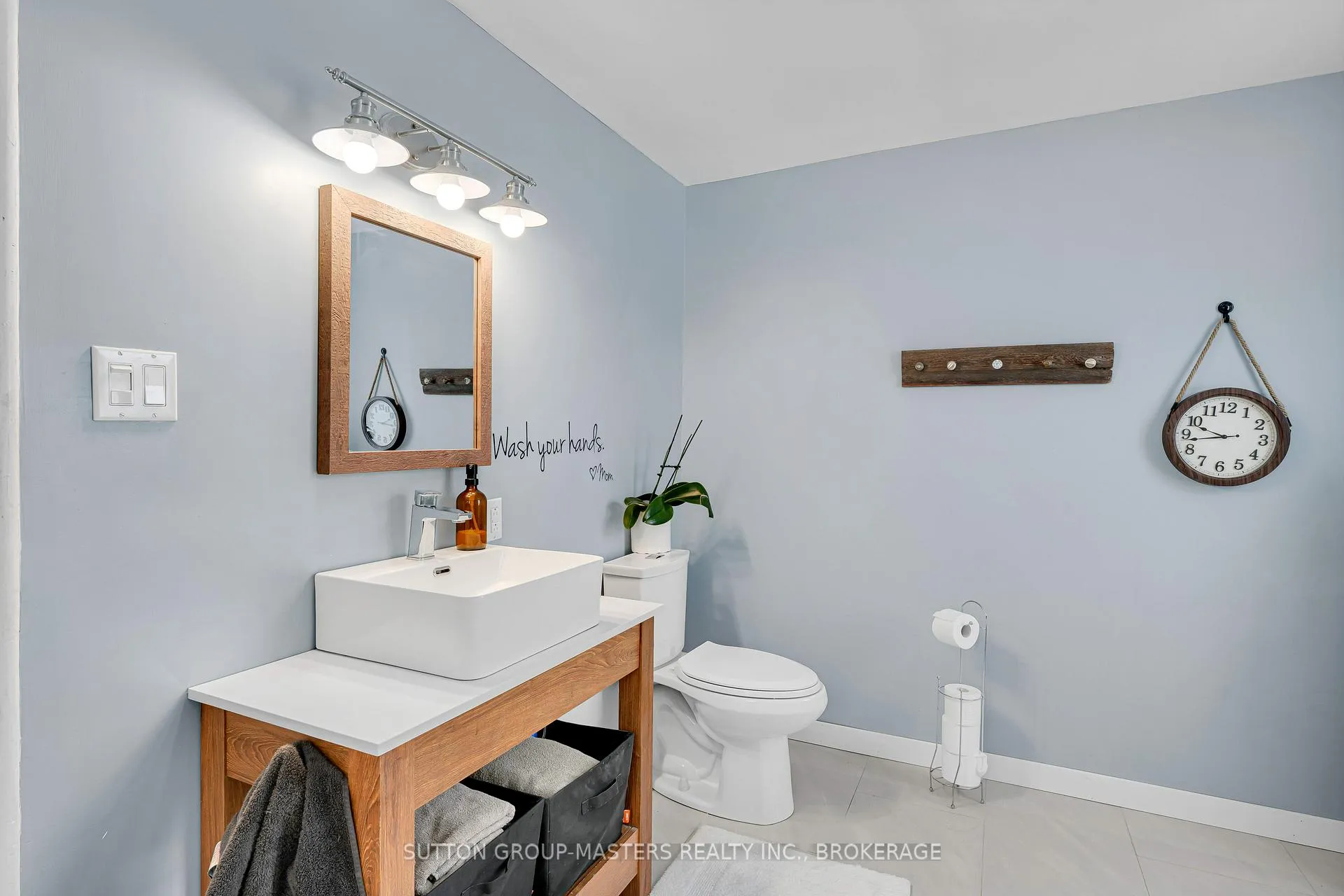 Photo 10 of 191 Fifth Concession Road S, Addington Highlands — HOMEH