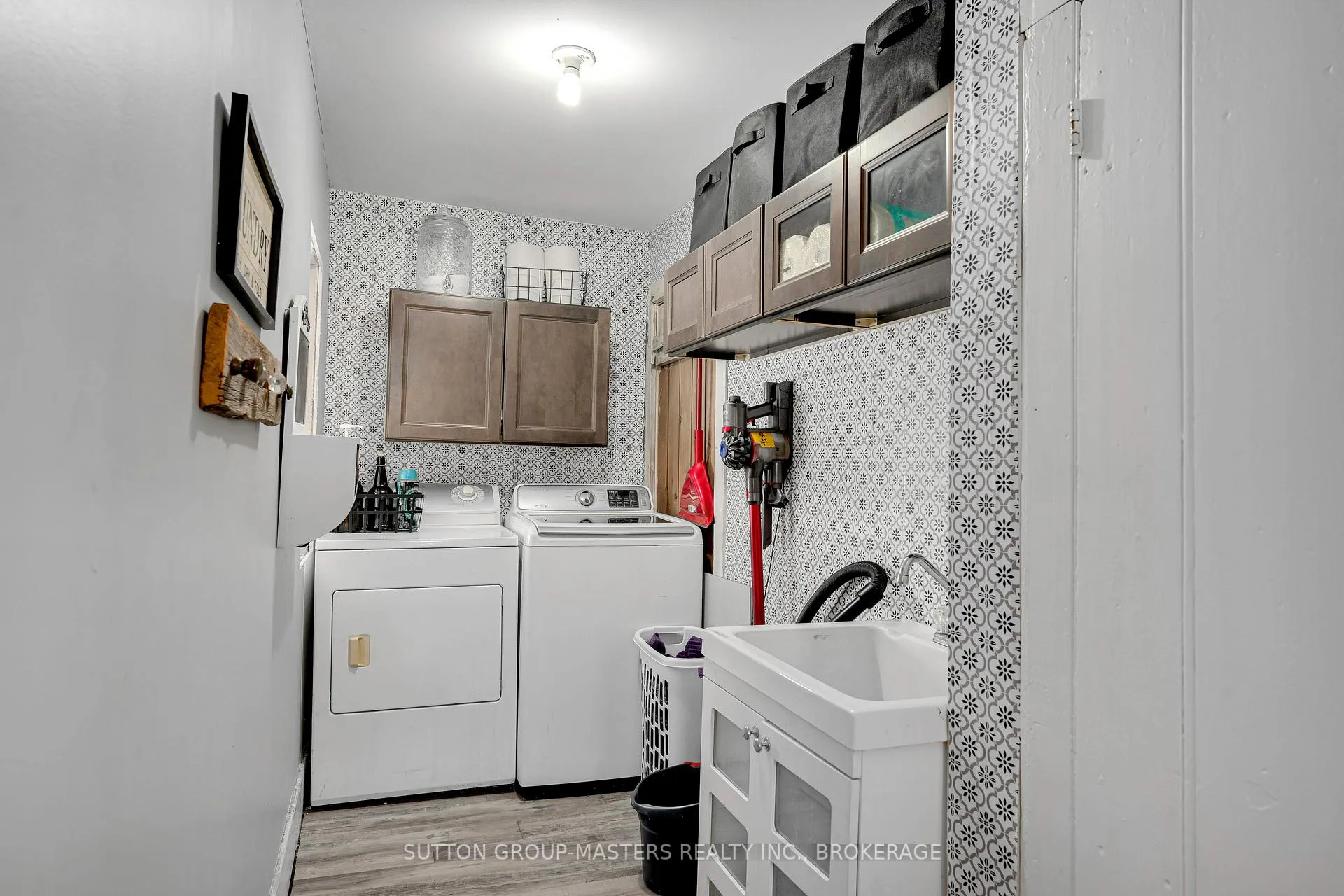 Photo 11 of 191 Fifth Concession Road S, Addington Highlands — HOMEH