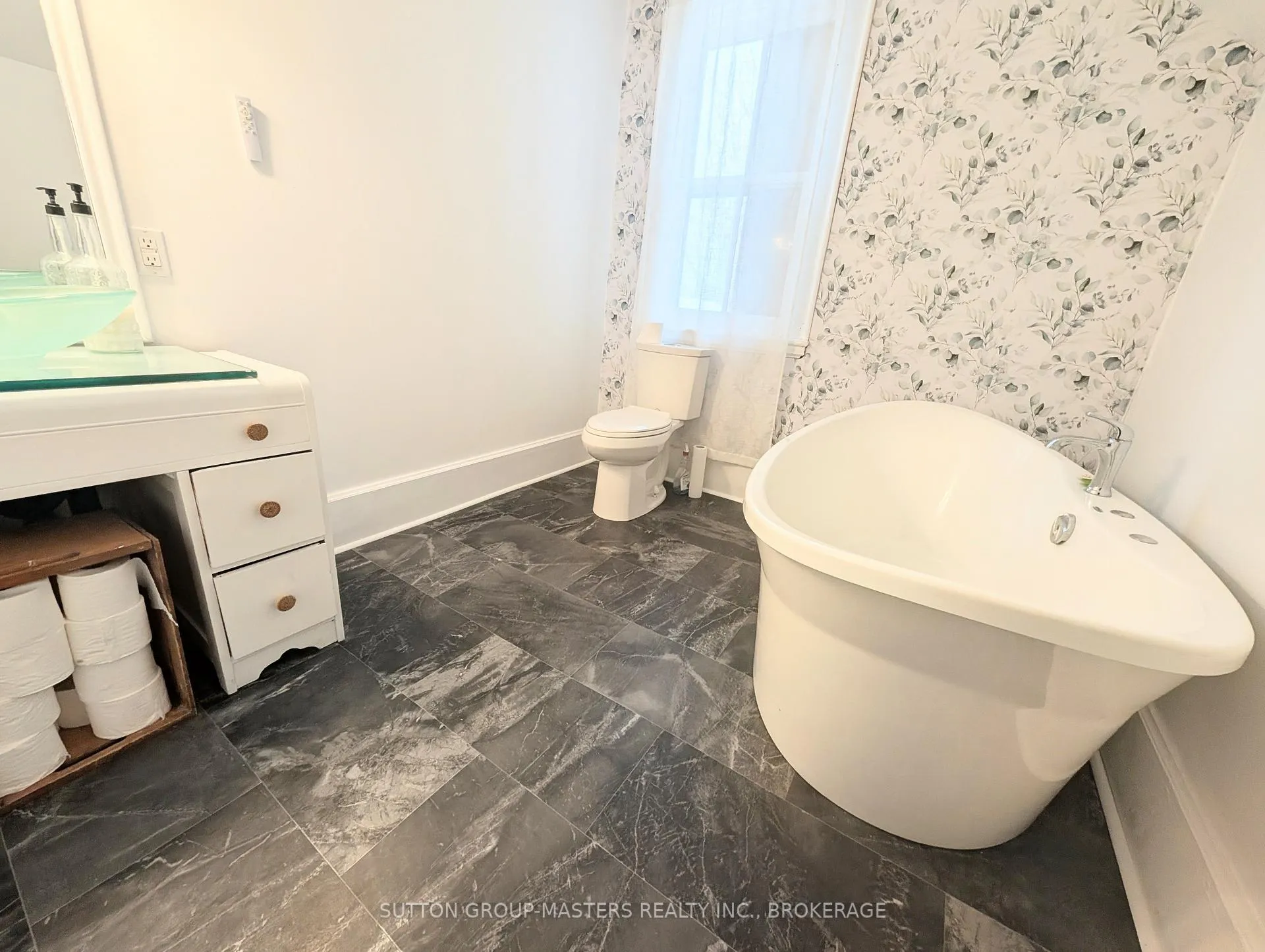 Photo 26 of 191 Fifth Concession Road S, Addington Highlands — HOMEH