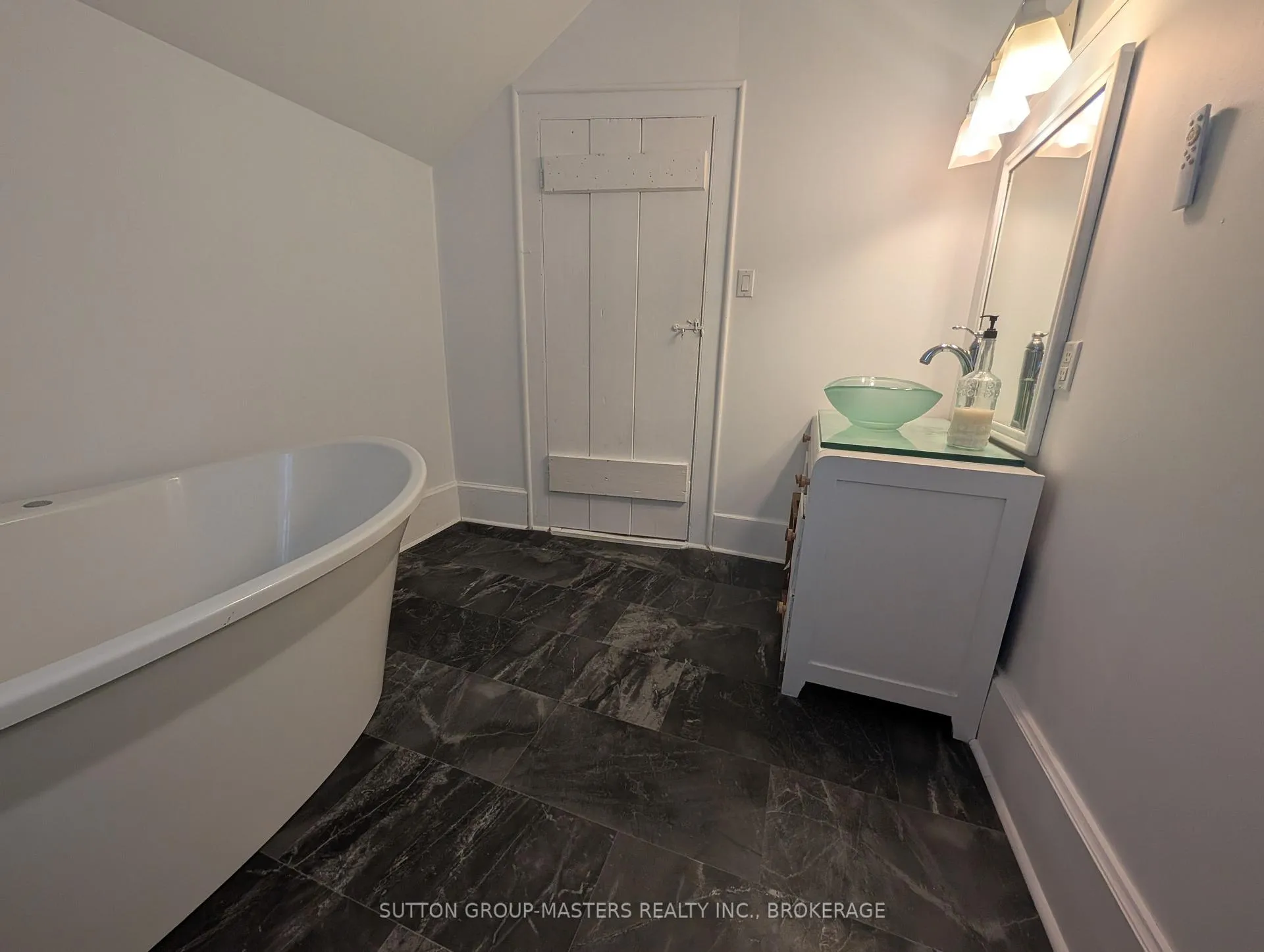 Photo 27 of 191 Fifth Concession Road S, Addington Highlands — HOMEH