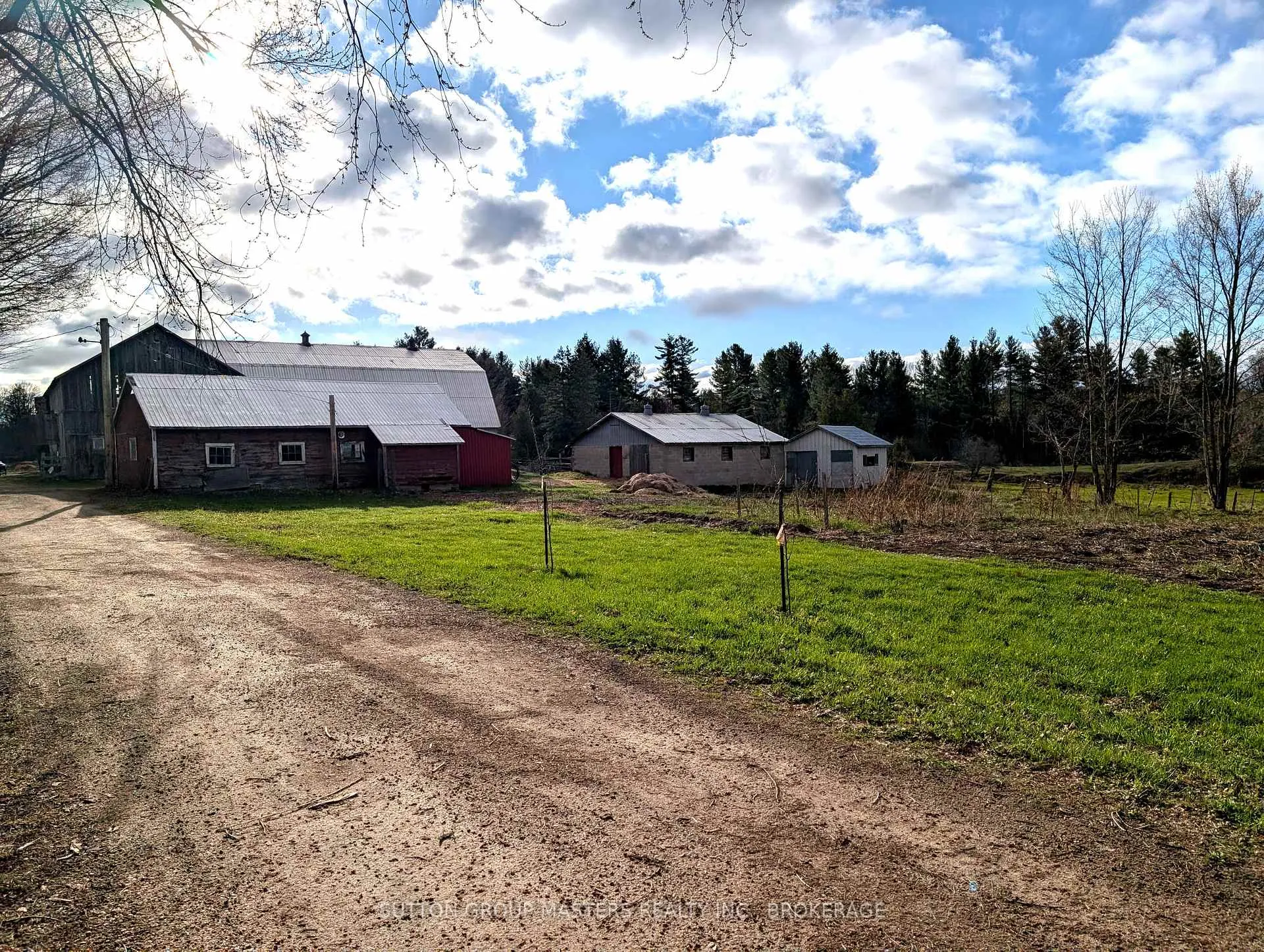 Photo 34 of 191 Fifth Concession Road S, Addington Highlands — HOMEH