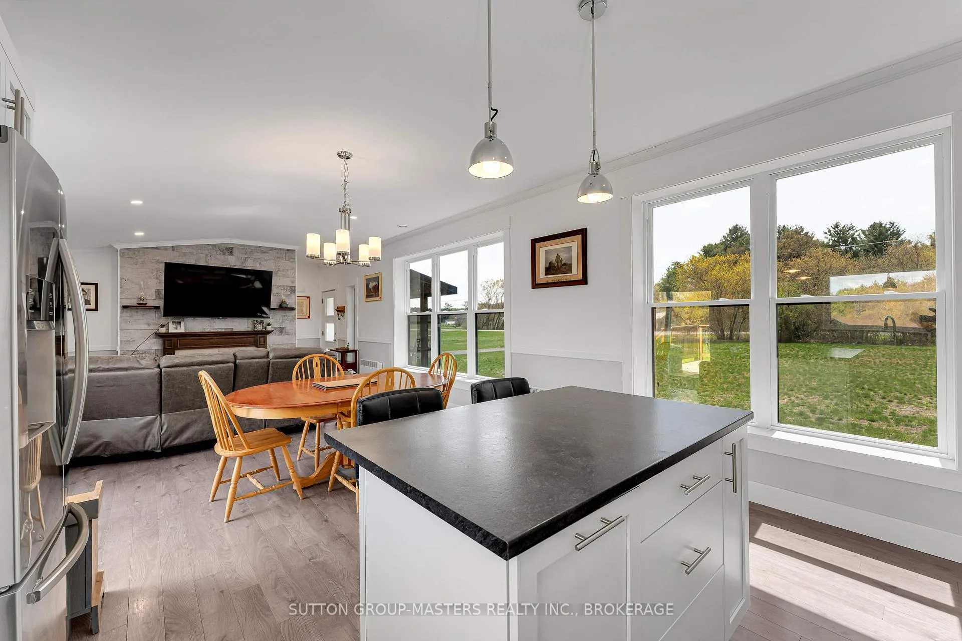 Photo 11 of 3680 Brewers Mills Road, Kingston, City North of 401 — HOMEH