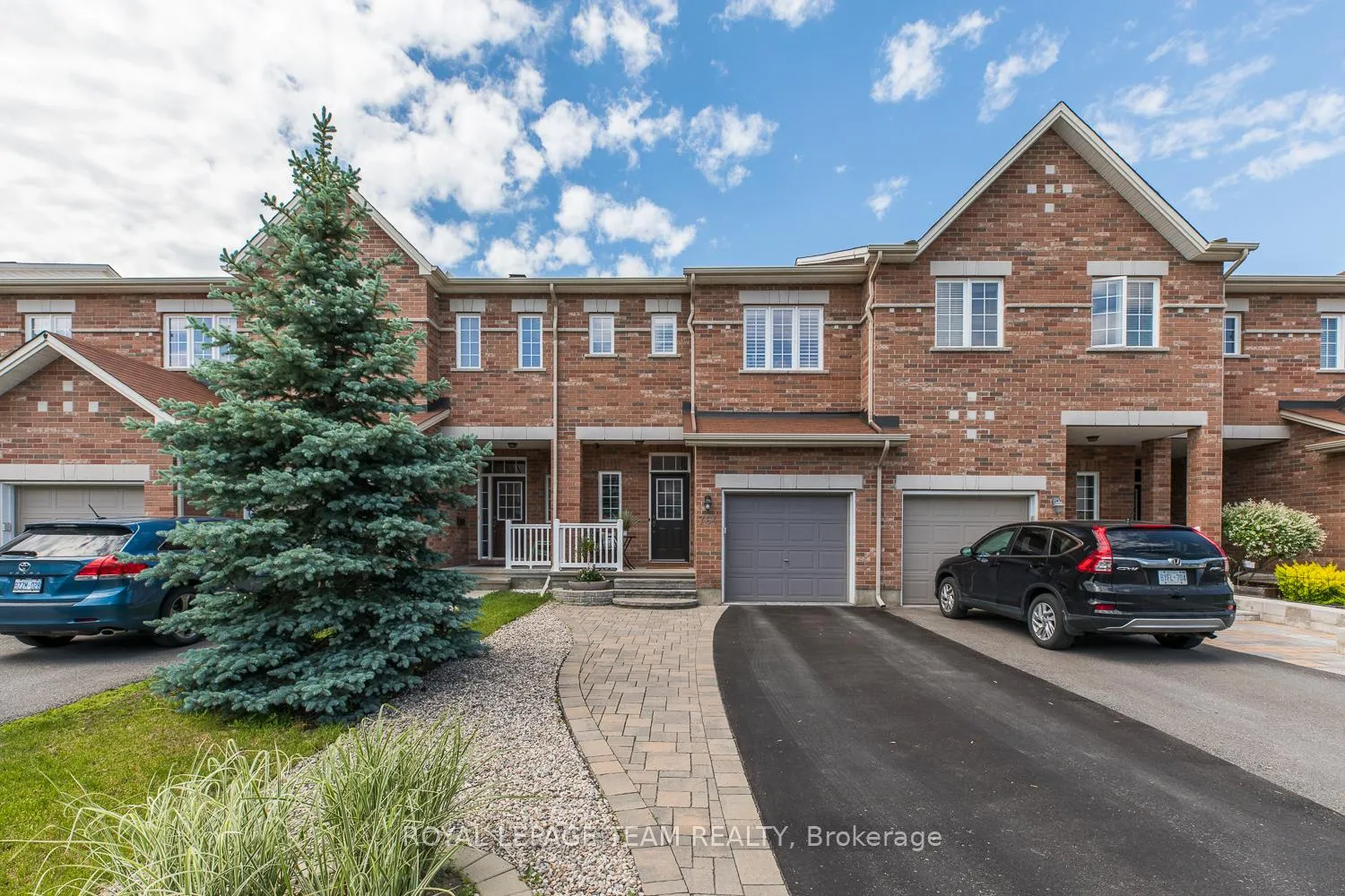 Photo 1 of 764 Bowercrest Crescent, Ottawa, Riverside South/Gloucester Glen — HOMEH