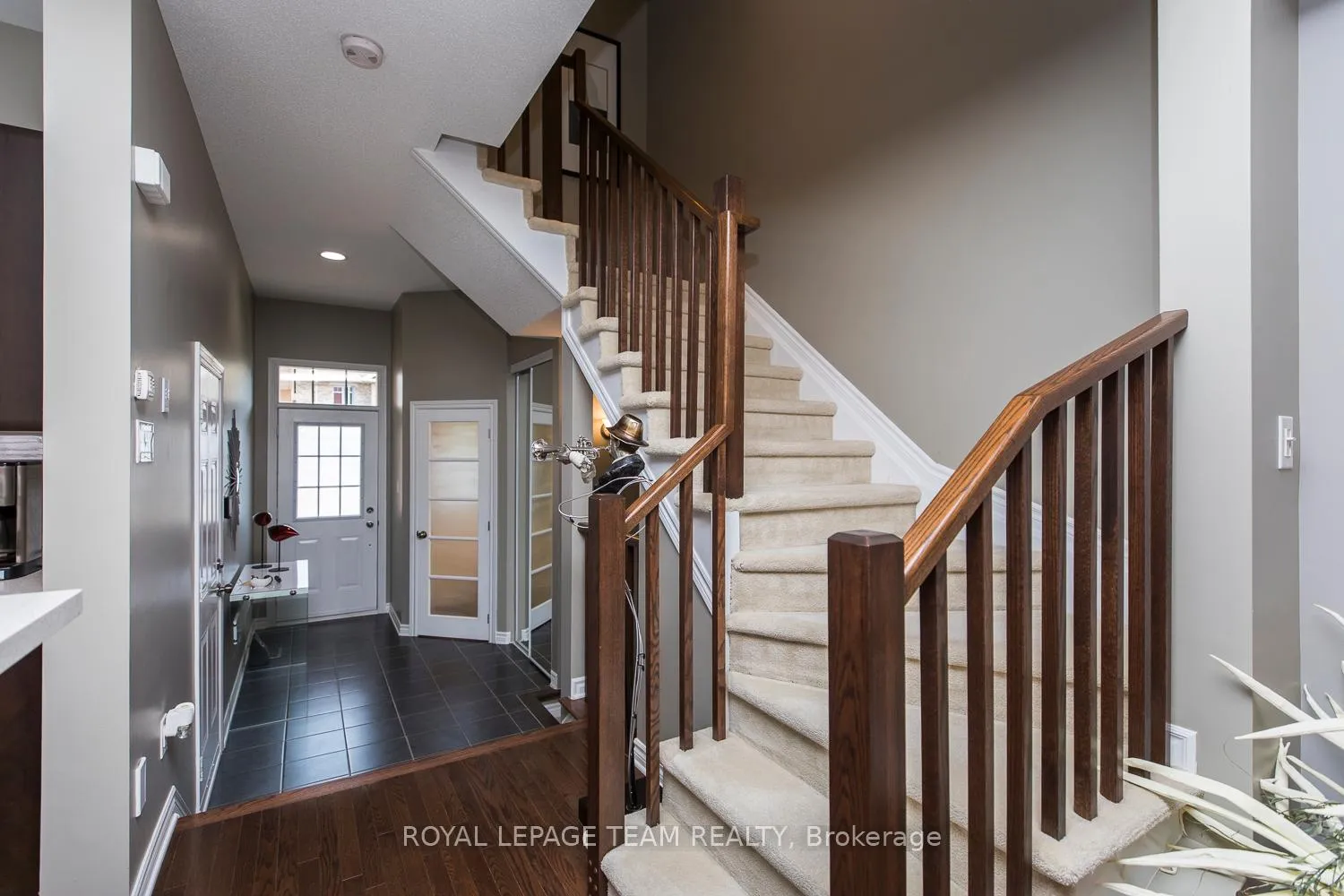 Photo 15 of 764 Bowercrest Crescent, Ottawa, Riverside South/Gloucester Glen — HOMEH