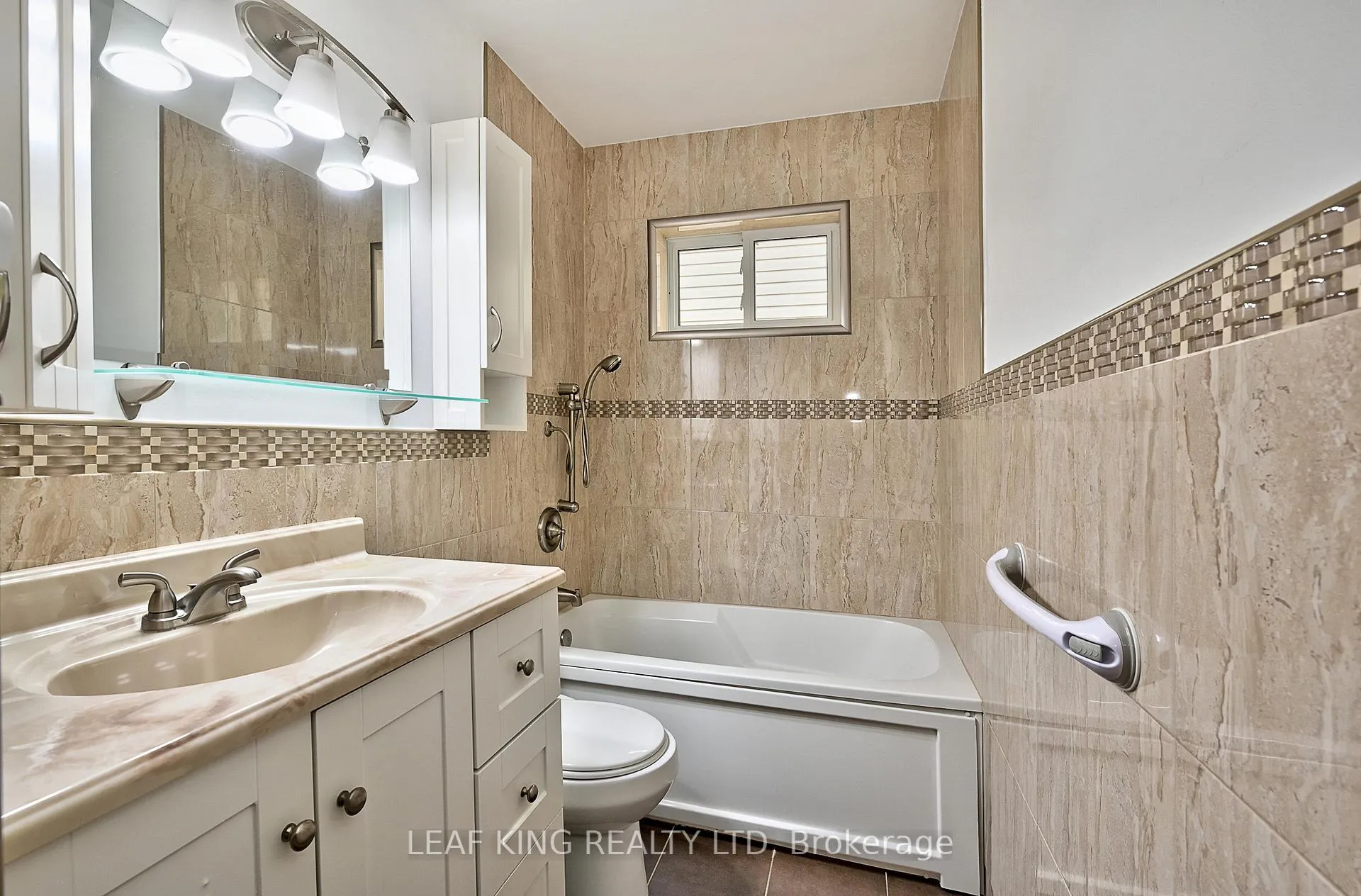 Photo 13 of 1476 Barton Street E, Hamilton, Homeside — HOMEH