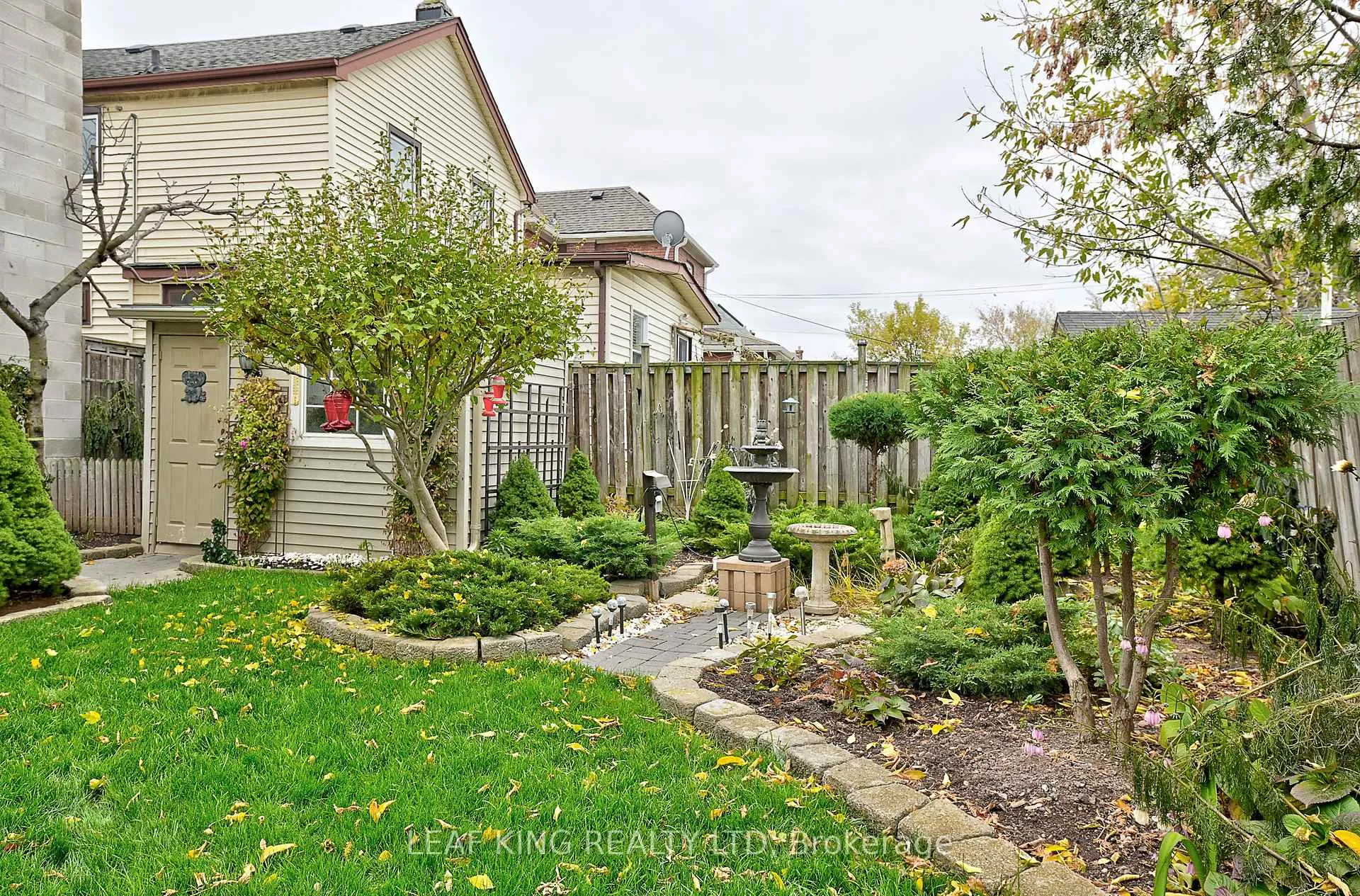Photo 22 of 1476 Barton Street E, Hamilton, Homeside — HOMEH