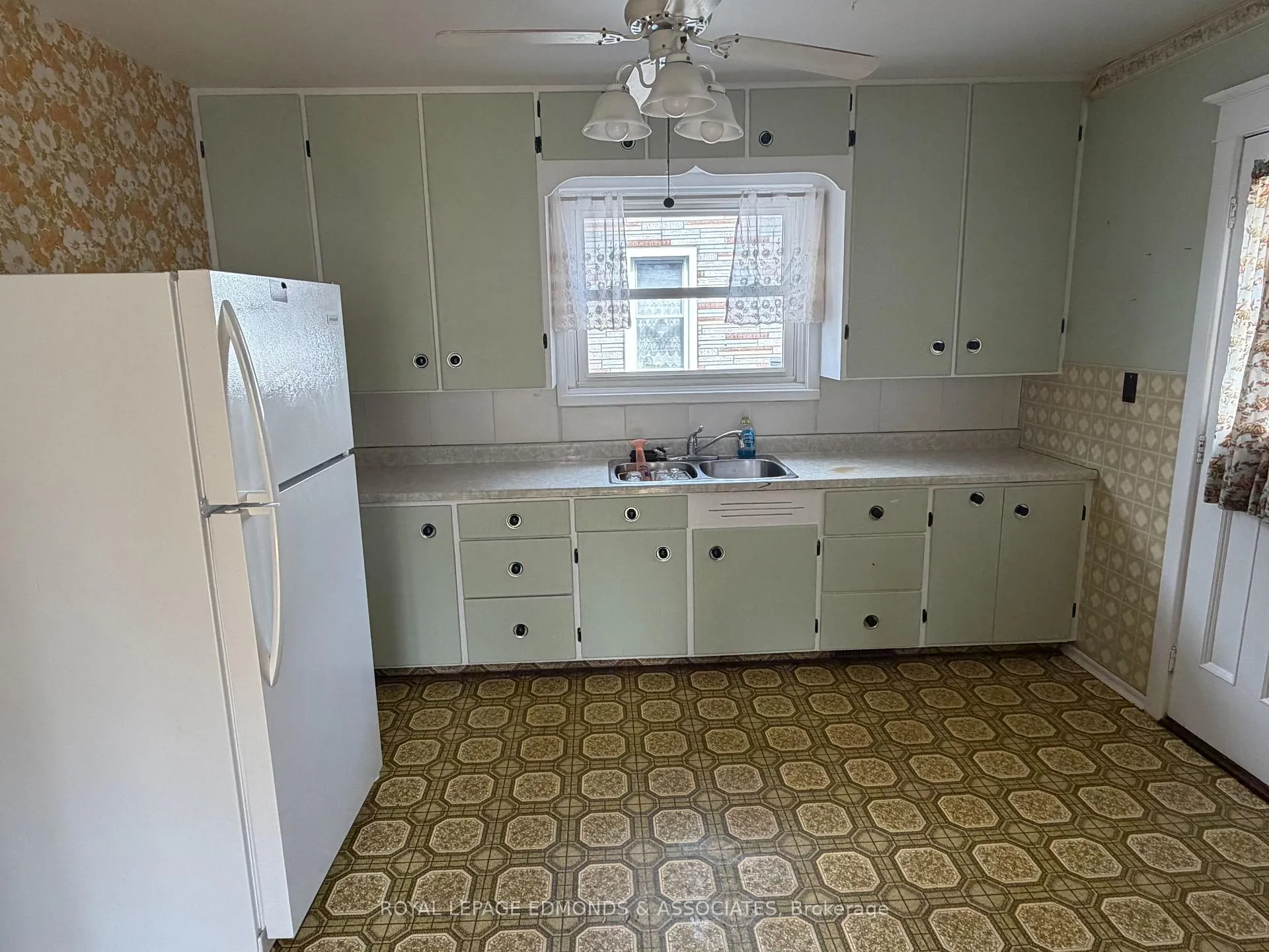 Photo 9 of 449 Boundary Road E, Pembroke — HOMEH