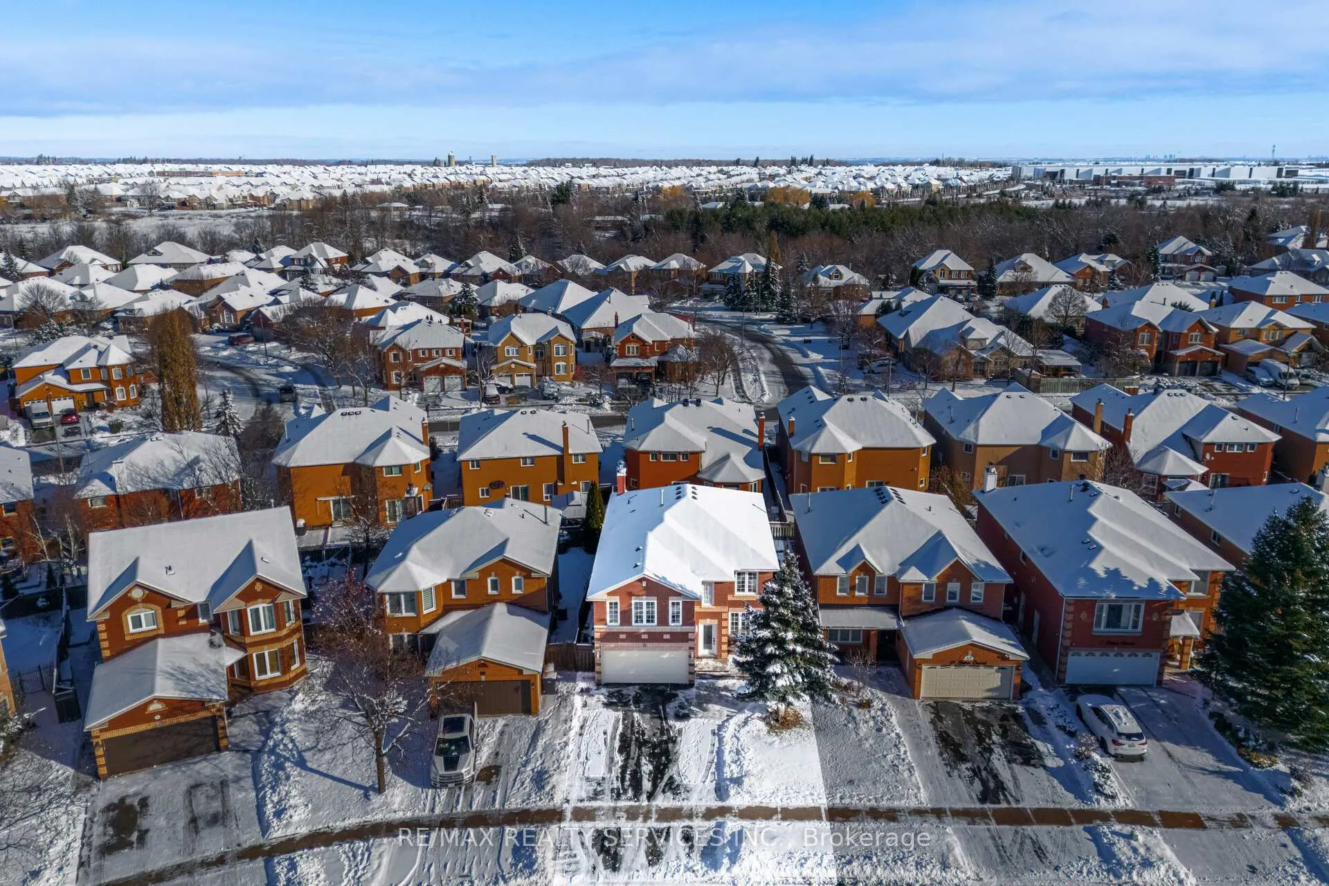 Photo 1 of 71 Hutton Crescent, Caledon, Rural Caledon — HOMEH