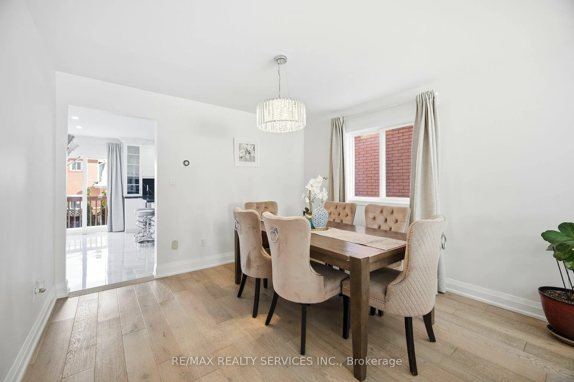 Photo 10 of 71 Hutton Crescent, Caledon, Rural Caledon — HOMEH