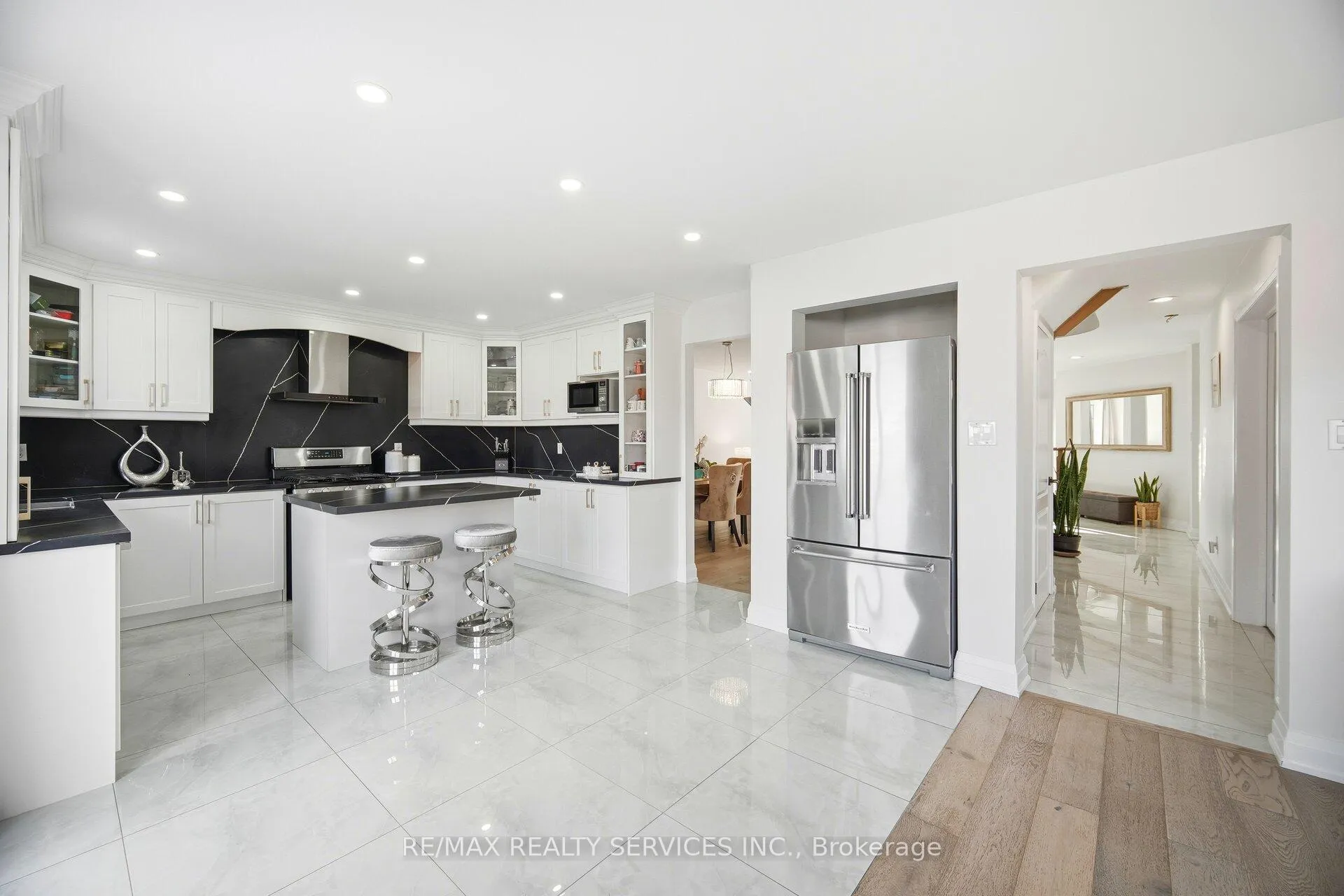 Photo 11 of 71 Hutton Crescent, Caledon, Rural Caledon — HOMEH