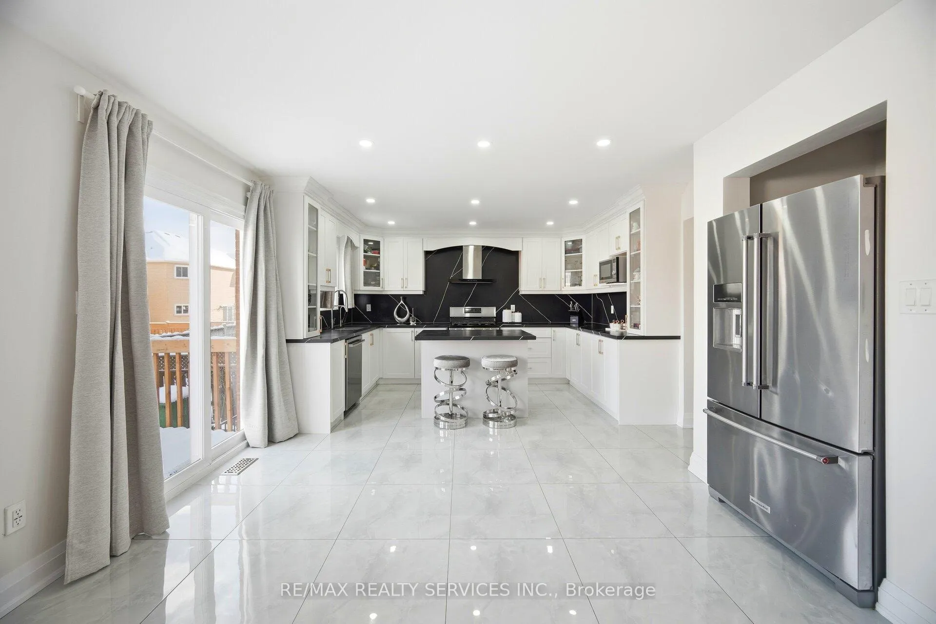 Photo 12 of 71 Hutton Crescent, Caledon, Rural Caledon — HOMEH
