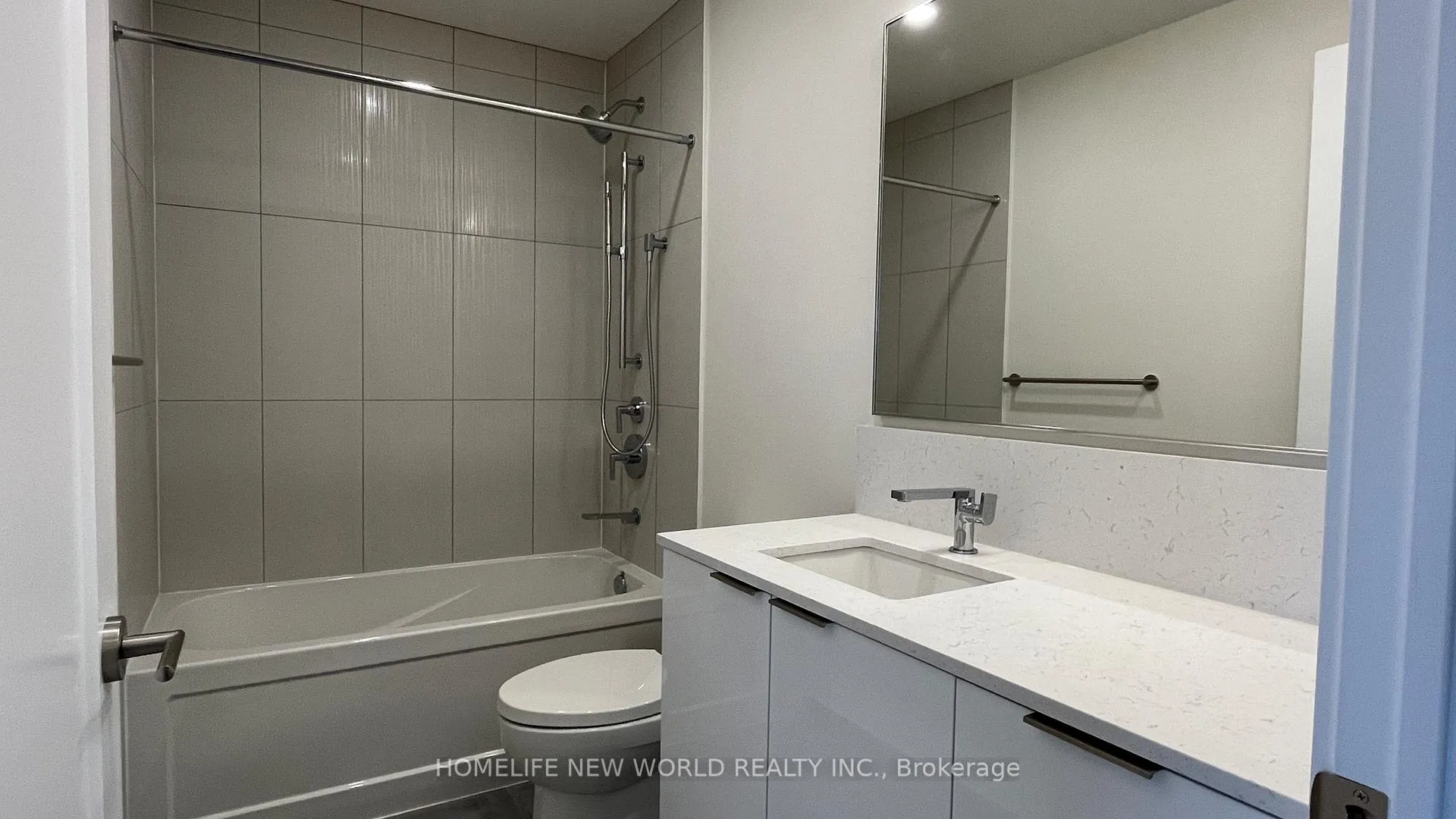 Photo 12 of Unit 3202, 28 Freeland Street, Toronto, Waterfront Communities — HOMEH