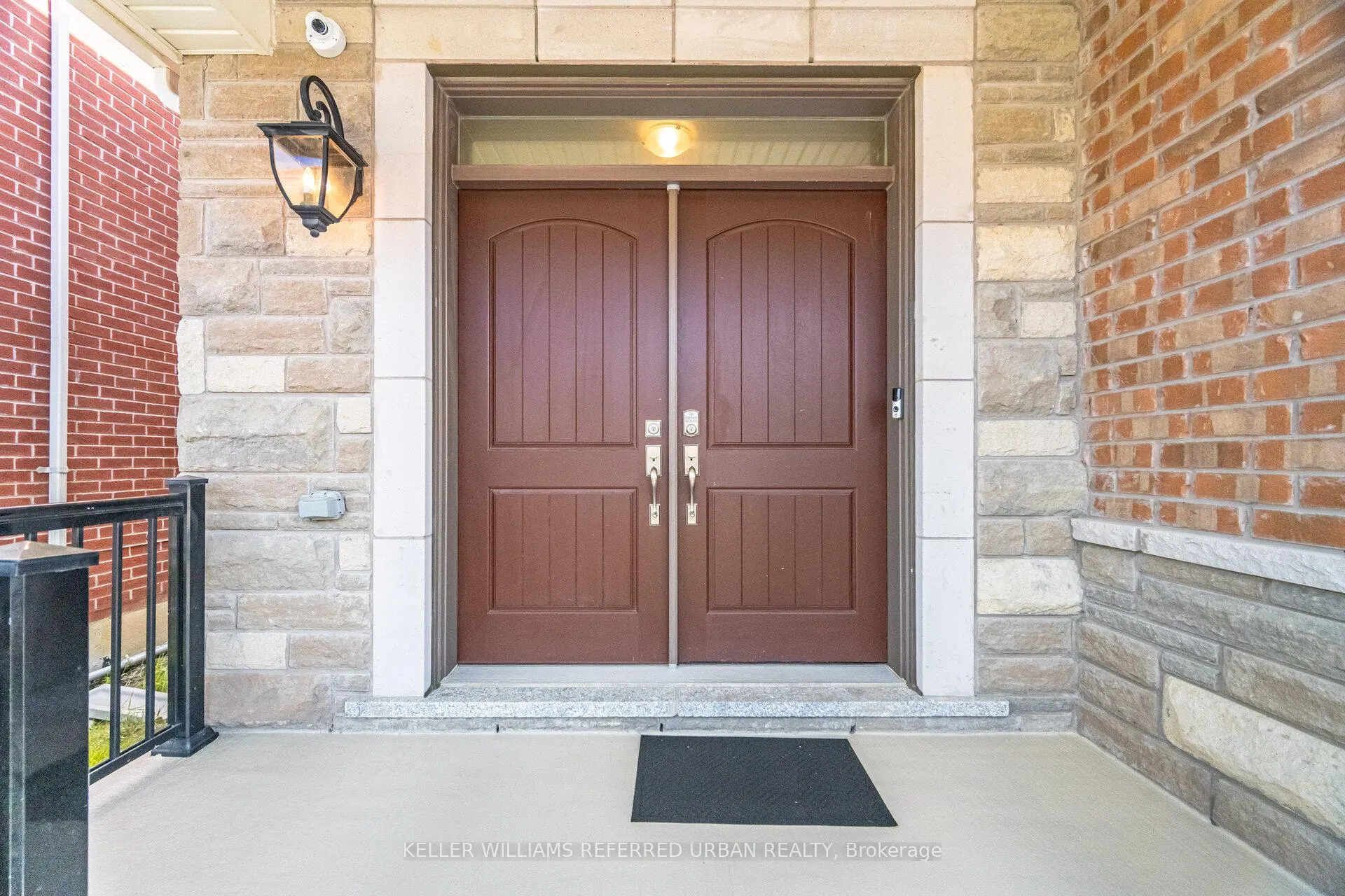 Photo 2 of 74 Ten Pines Road, Vaughan, Kleinburg — HOMEH